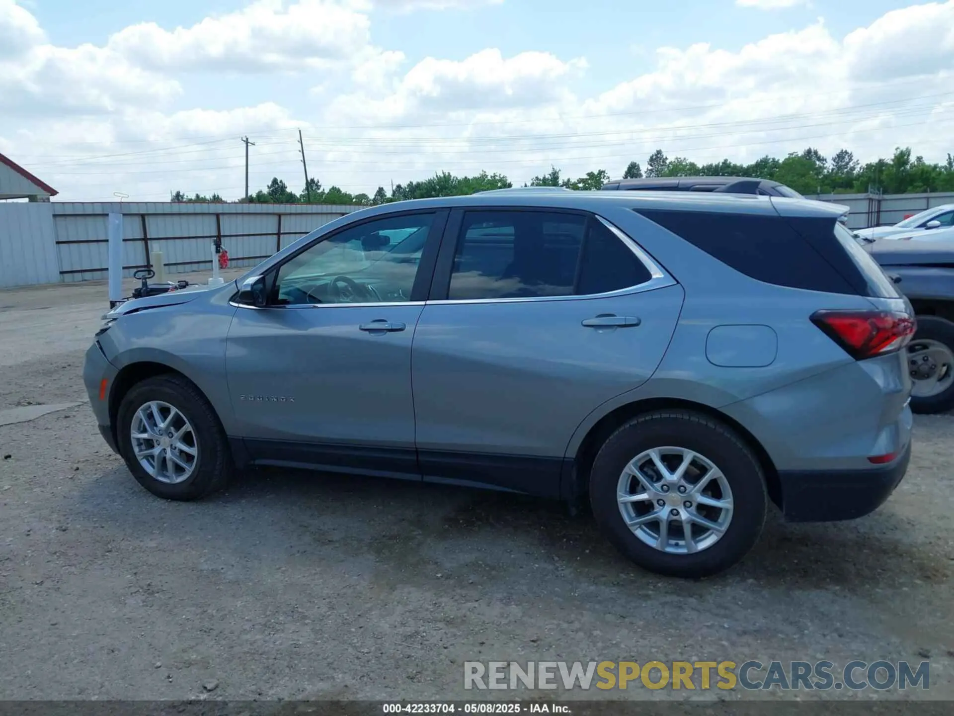 14 Photograph of a damaged car 3GNAXUEG3RL228692 CHEVROLET EQUINOX 2024