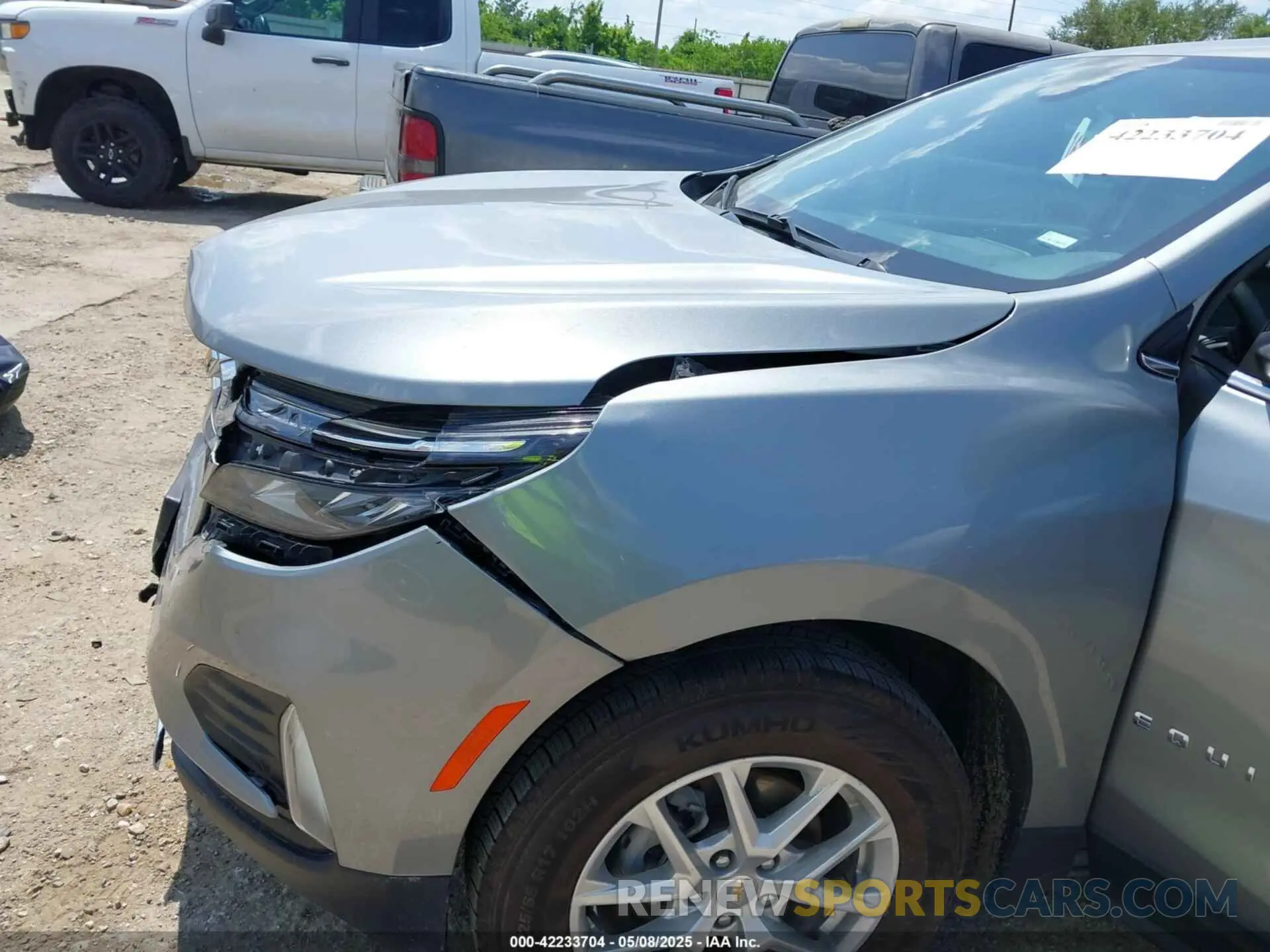 19 Photograph of a damaged car 3GNAXUEG3RL228692 CHEVROLET EQUINOX 2024
