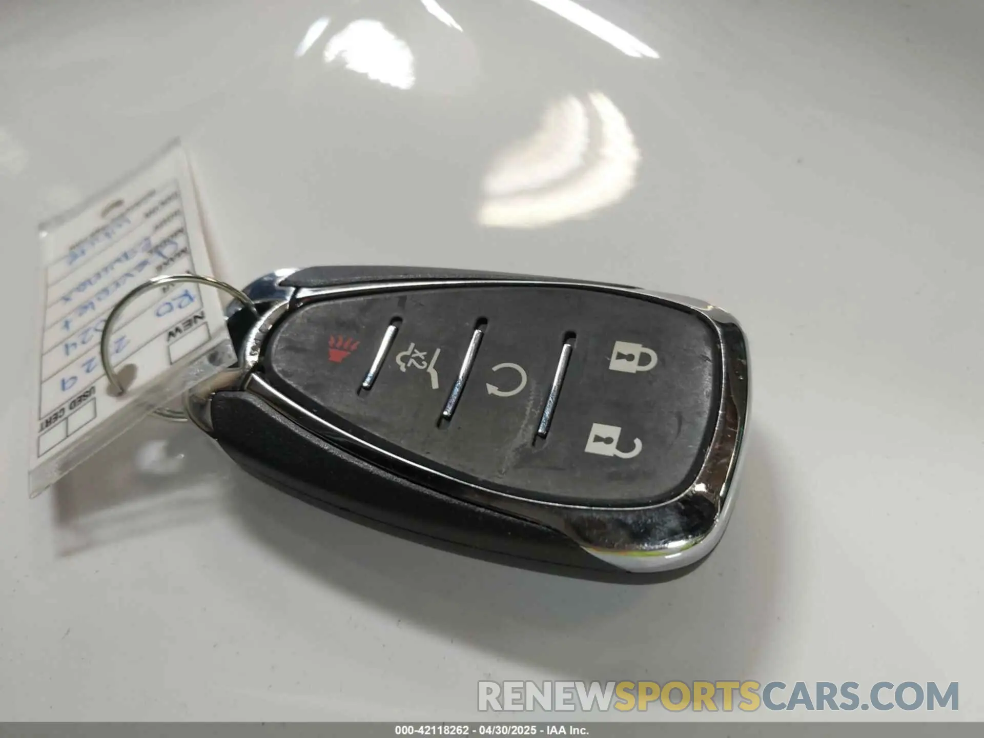 11 Photograph of a damaged car 3GNAXUEG3RL261367 CHEVROLET EQUINOX 2024