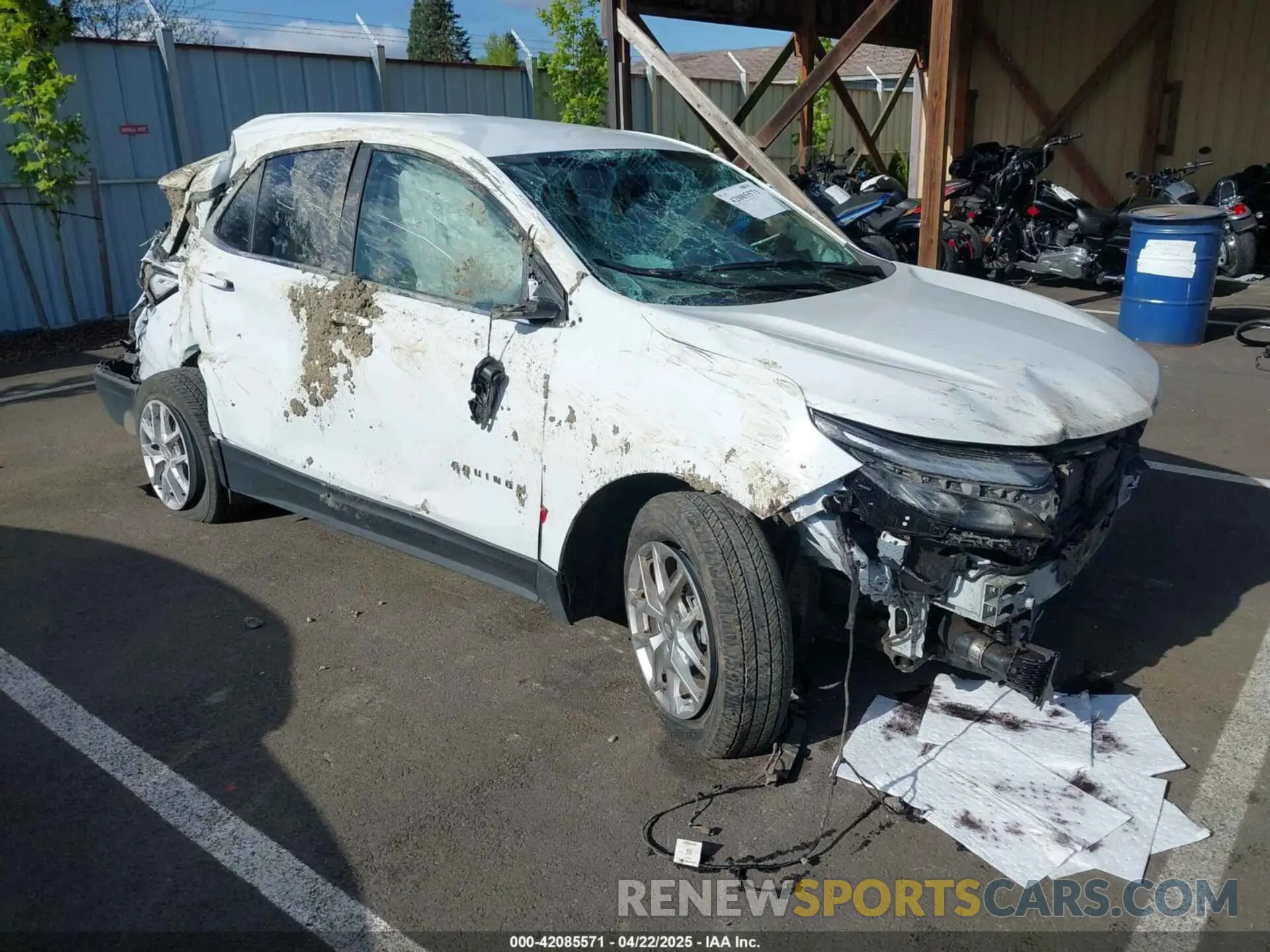 1 Photograph of a damaged car 3GNAXUEG3RS215950 CHEVROLET EQUINOX 2024