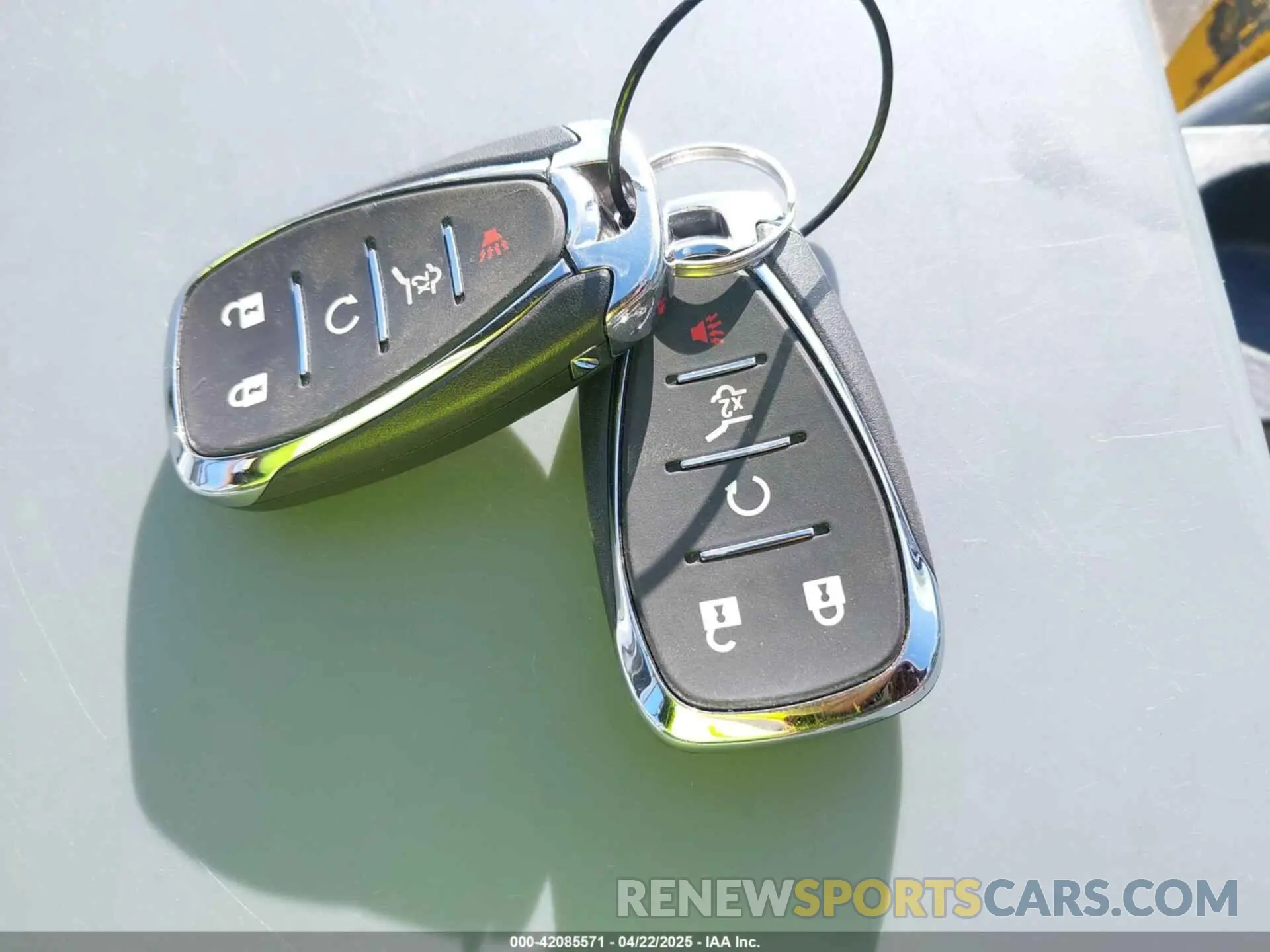 11 Photograph of a damaged car 3GNAXUEG3RS215950 CHEVROLET EQUINOX 2024