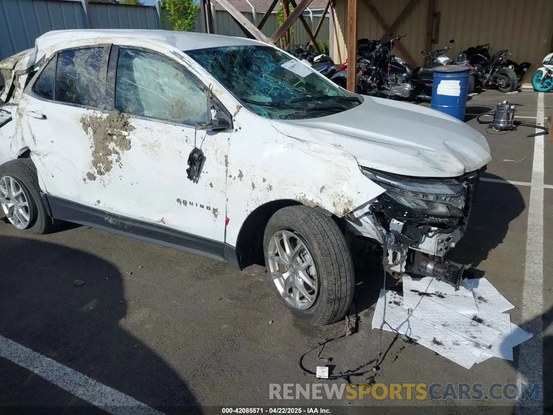 19 Photograph of a damaged car 3GNAXUEG3RS215950 CHEVROLET EQUINOX 2024