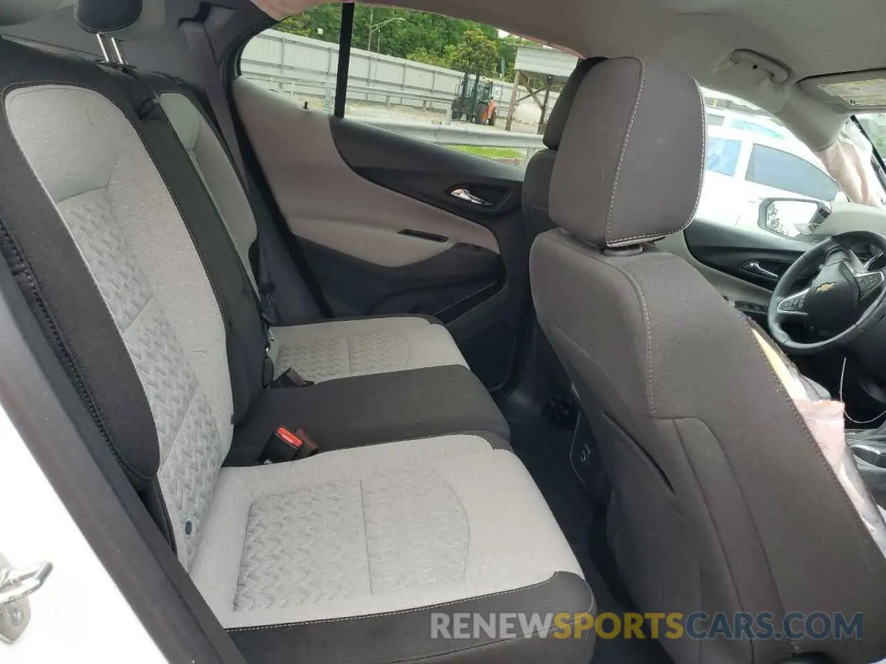 11 Photograph of a damaged car 3GNAXUEG4RL336481 CHEVROLET EQUINOX 2024