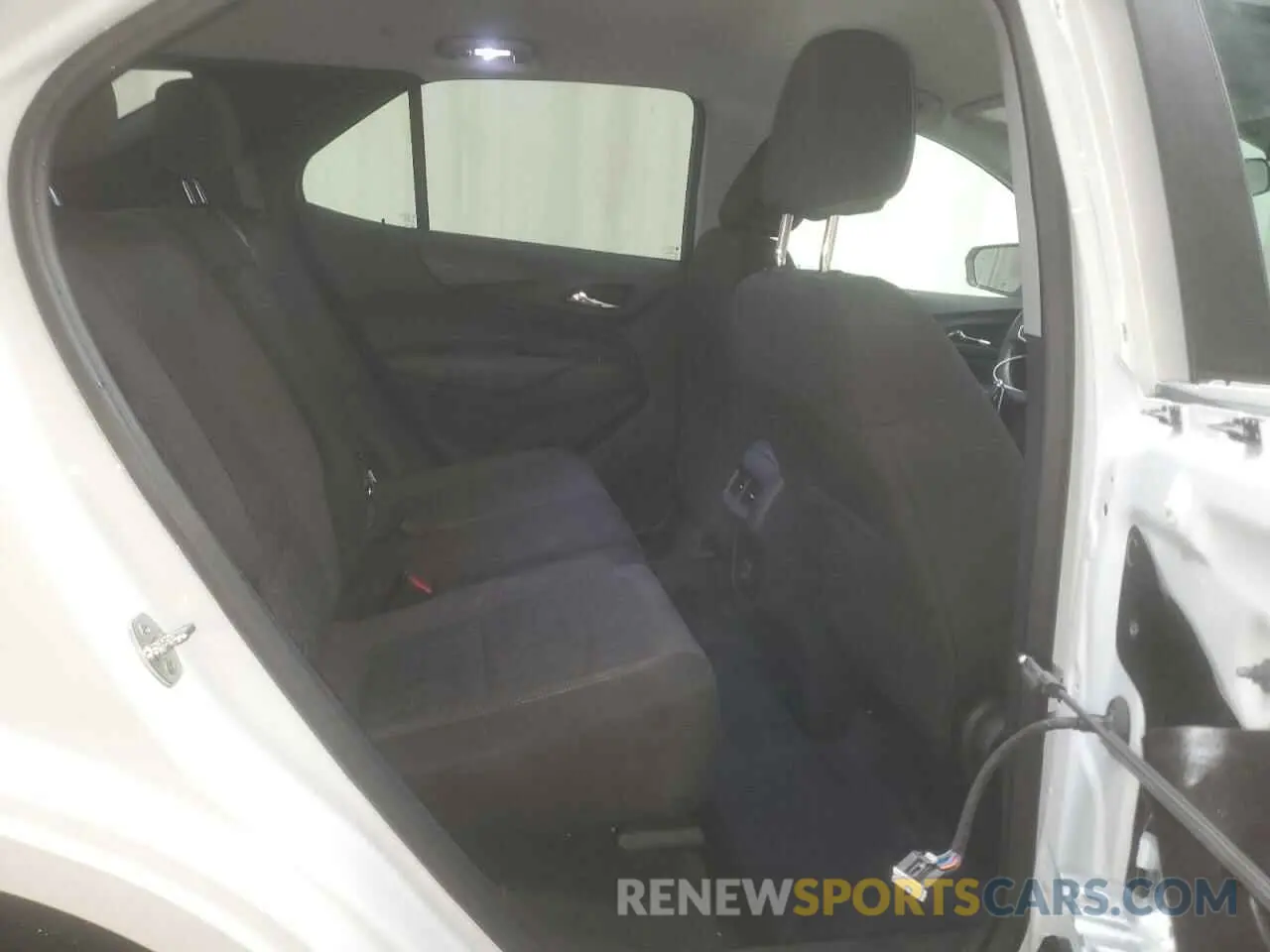 10 Photograph of a damaged car 3GNAXUEG4RS205105 CHEVROLET EQUINOX 2024