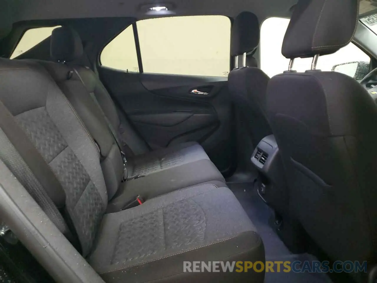 11 Photograph of a damaged car 3GNAXUEG5RL156619 CHEVROLET EQUINOX 2024