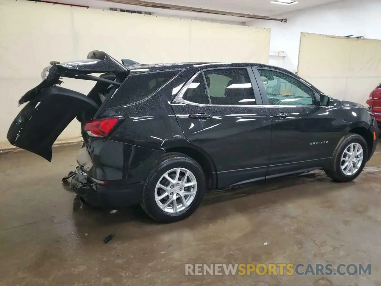 3 Photograph of a damaged car 3GNAXUEG5RL156619 CHEVROLET EQUINOX 2024