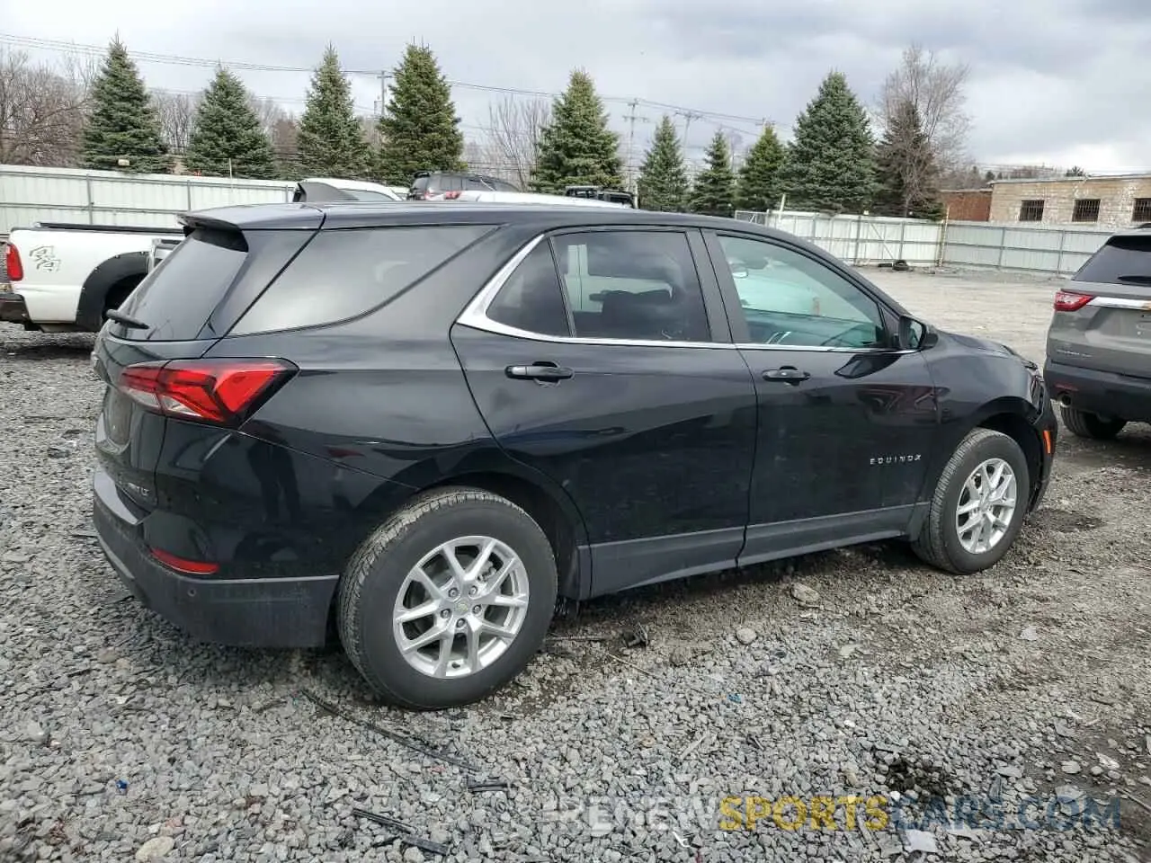 3 Photograph of a damaged car 3GNAXUEG6RL105033 CHEVROLET EQUINOX 2024