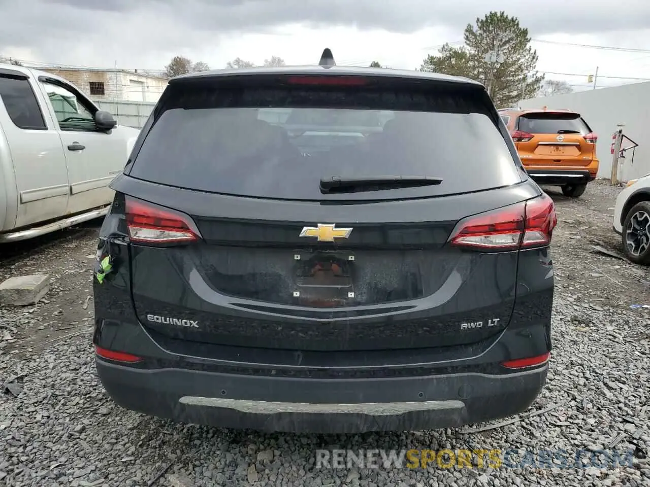 6 Photograph of a damaged car 3GNAXUEG6RL105033 CHEVROLET EQUINOX 2024
