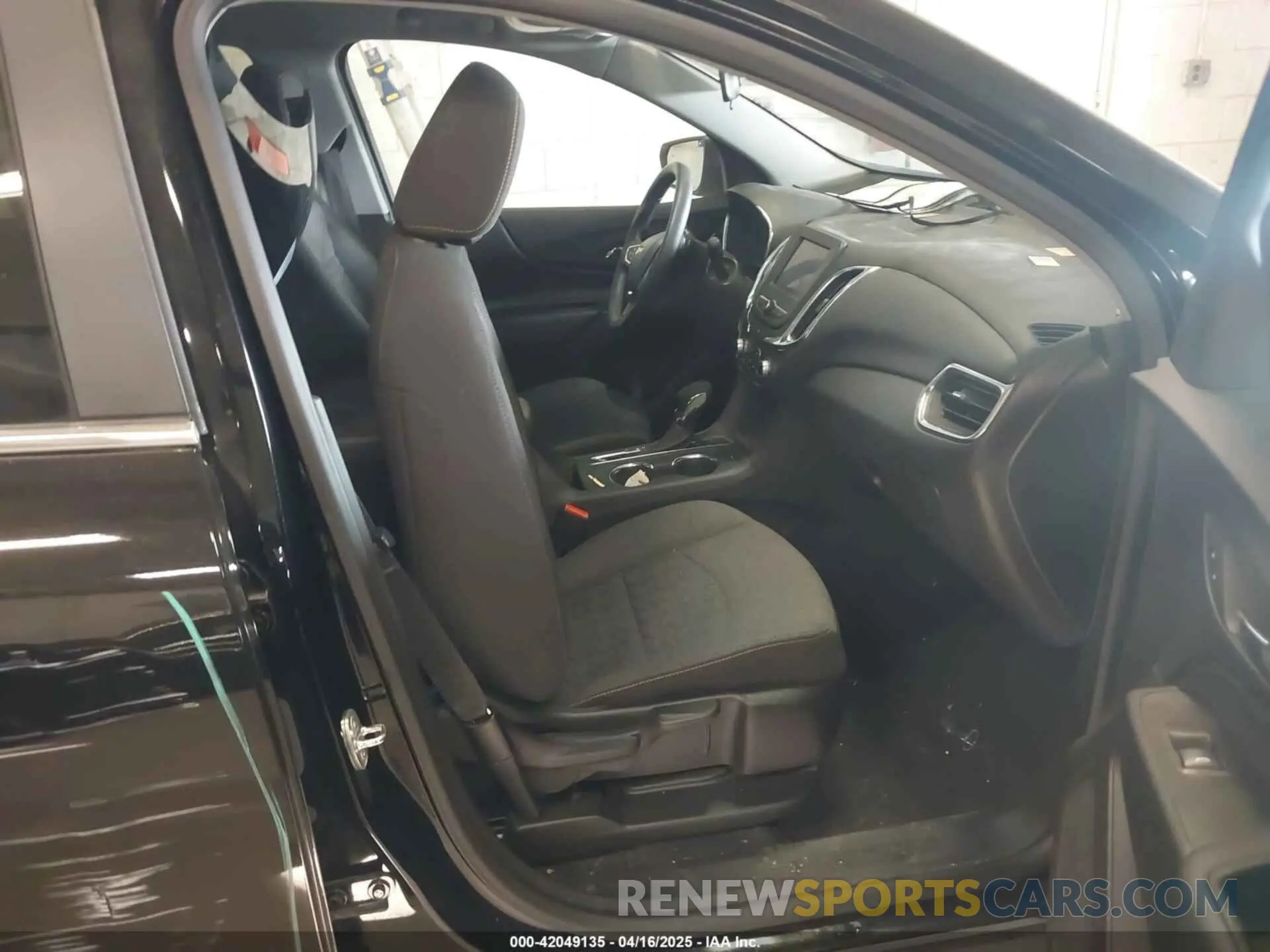 5 Photograph of a damaged car 3GNAXUEG6RL129526 CHEVROLET EQUINOX 2024