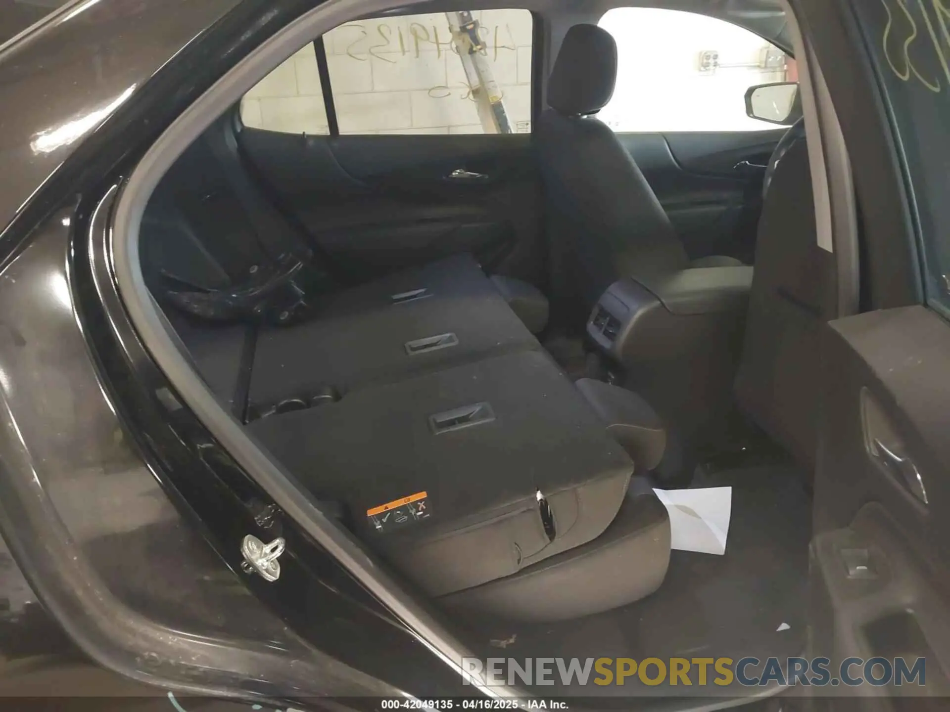 8 Photograph of a damaged car 3GNAXUEG6RL129526 CHEVROLET EQUINOX 2024