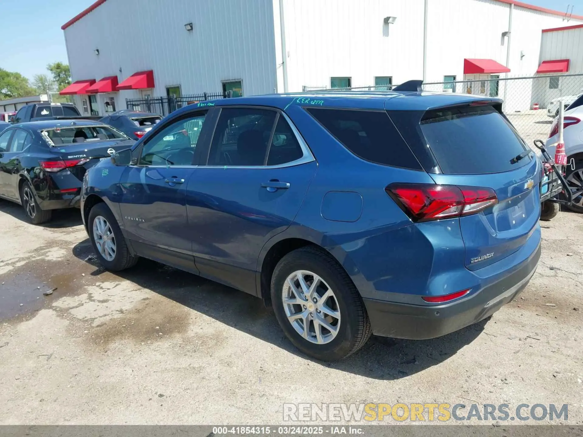 3 Photograph of a damaged car 3GNAXUEG6RL238262 CHEVROLET EQUINOX 2024