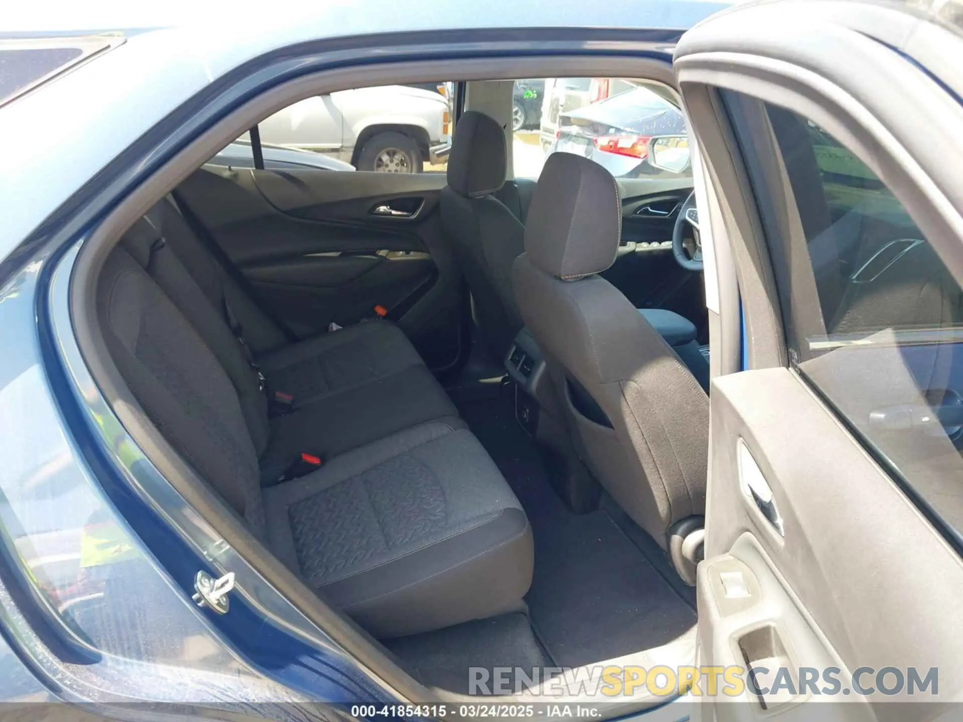 8 Photograph of a damaged car 3GNAXUEG6RL238262 CHEVROLET EQUINOX 2024
