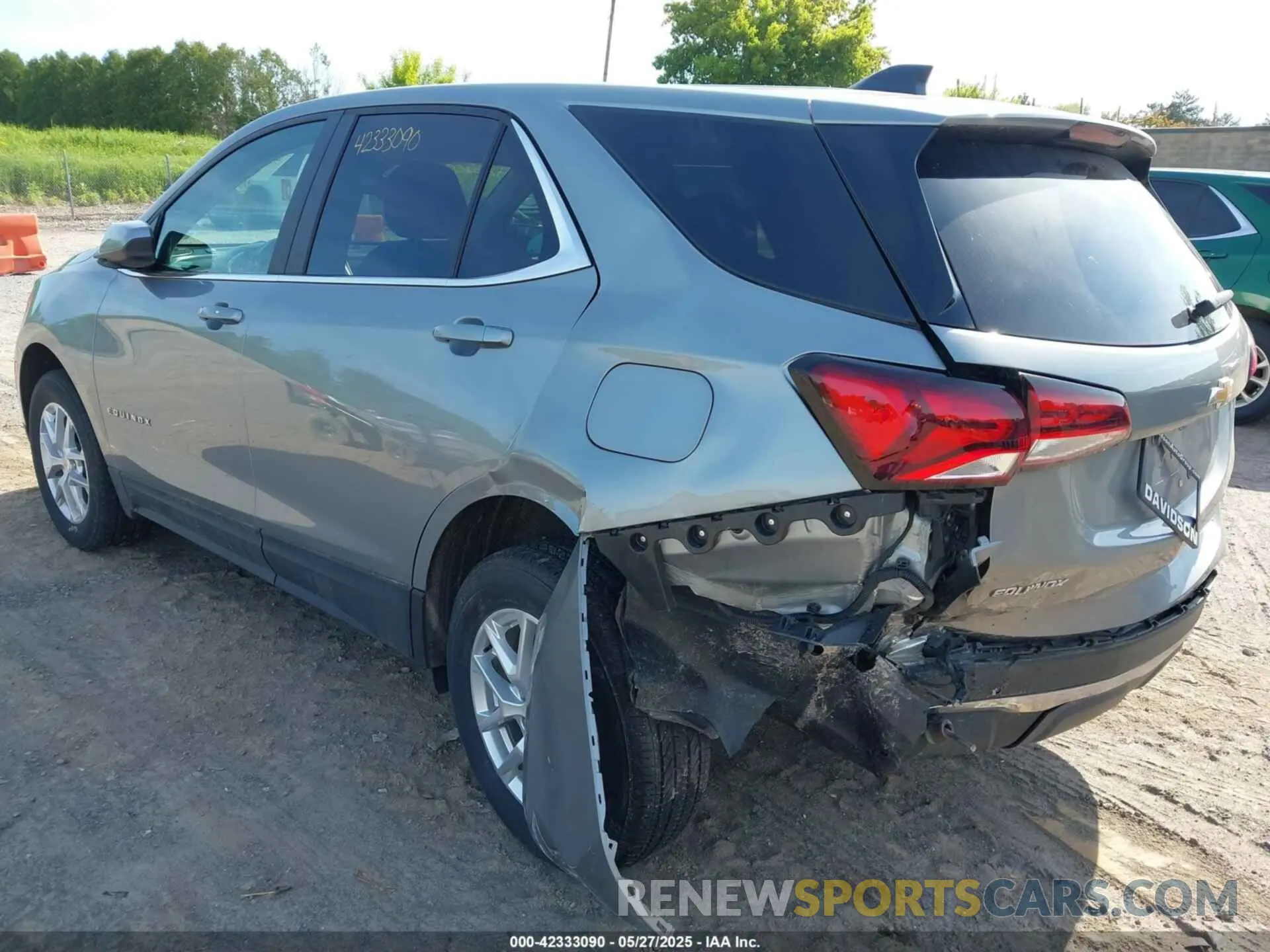 3 Photograph of a damaged car 3GNAXUEG6RL355260 CHEVROLET EQUINOX 2024