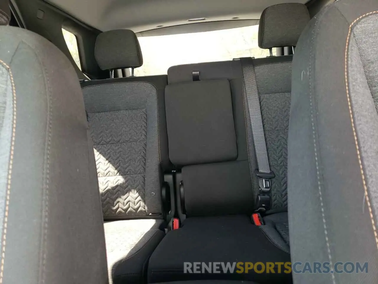 10 Photograph of a damaged car 3GNAXUEG6RS118239 CHEVROLET EQUINOX 2024