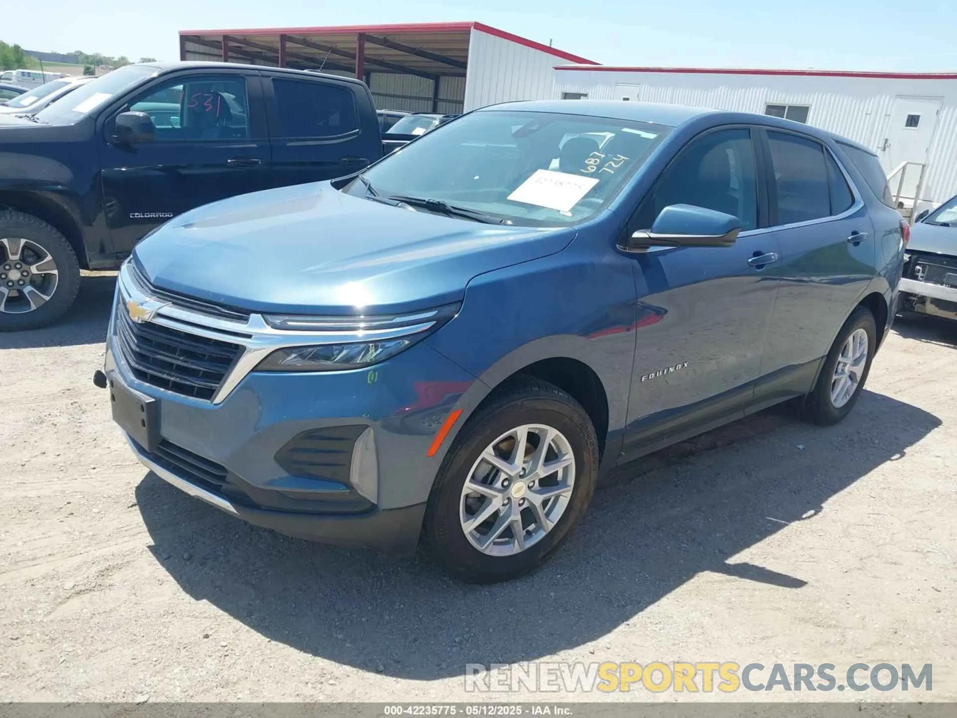 2 Photograph of a damaged car 3GNAXUEG7RL118485 CHEVROLET EQUINOX 2024
