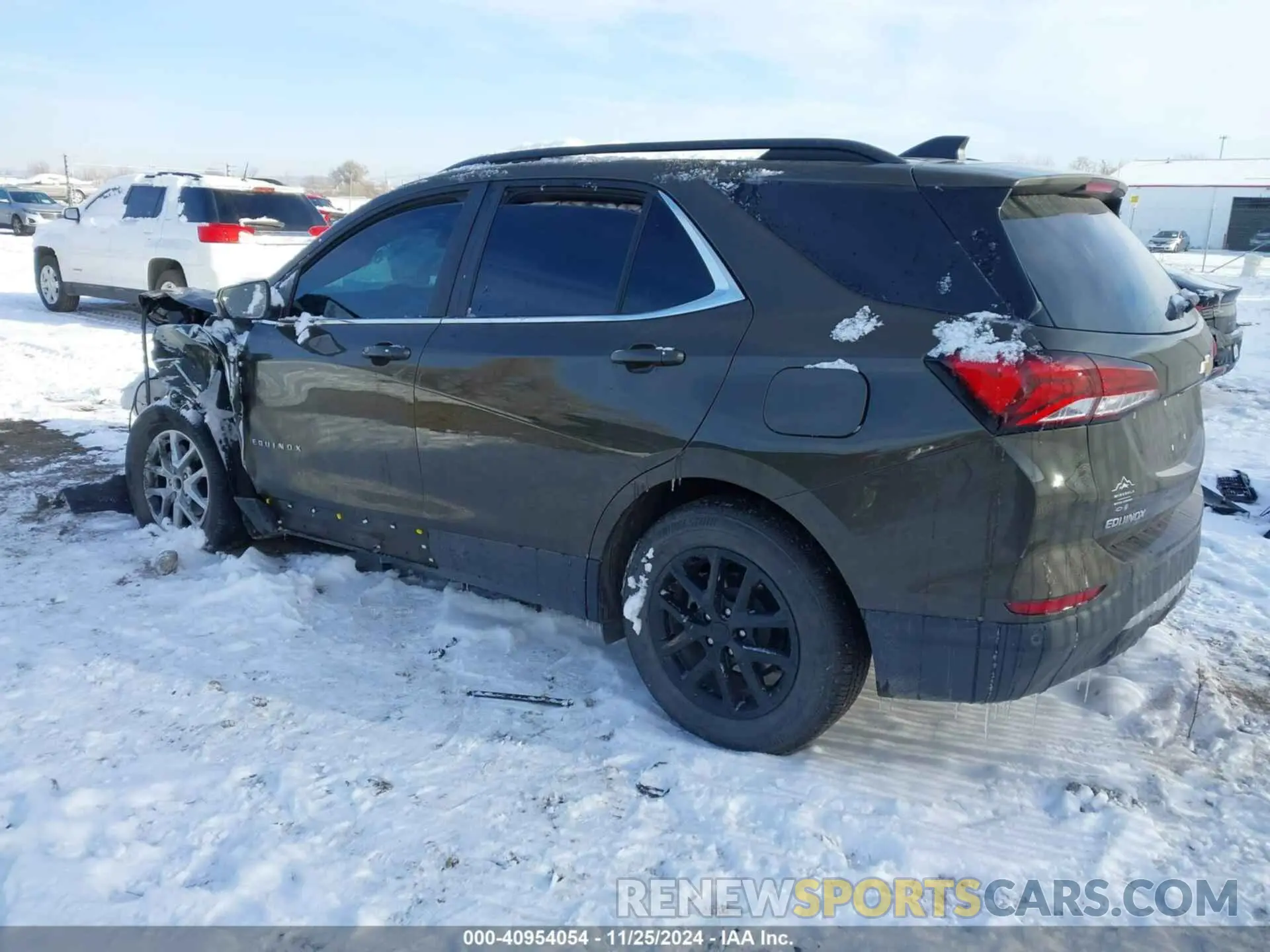 3 Photograph of a damaged car 3GNAXUEG7RL140079 CHEVROLET EQUINOX 2024