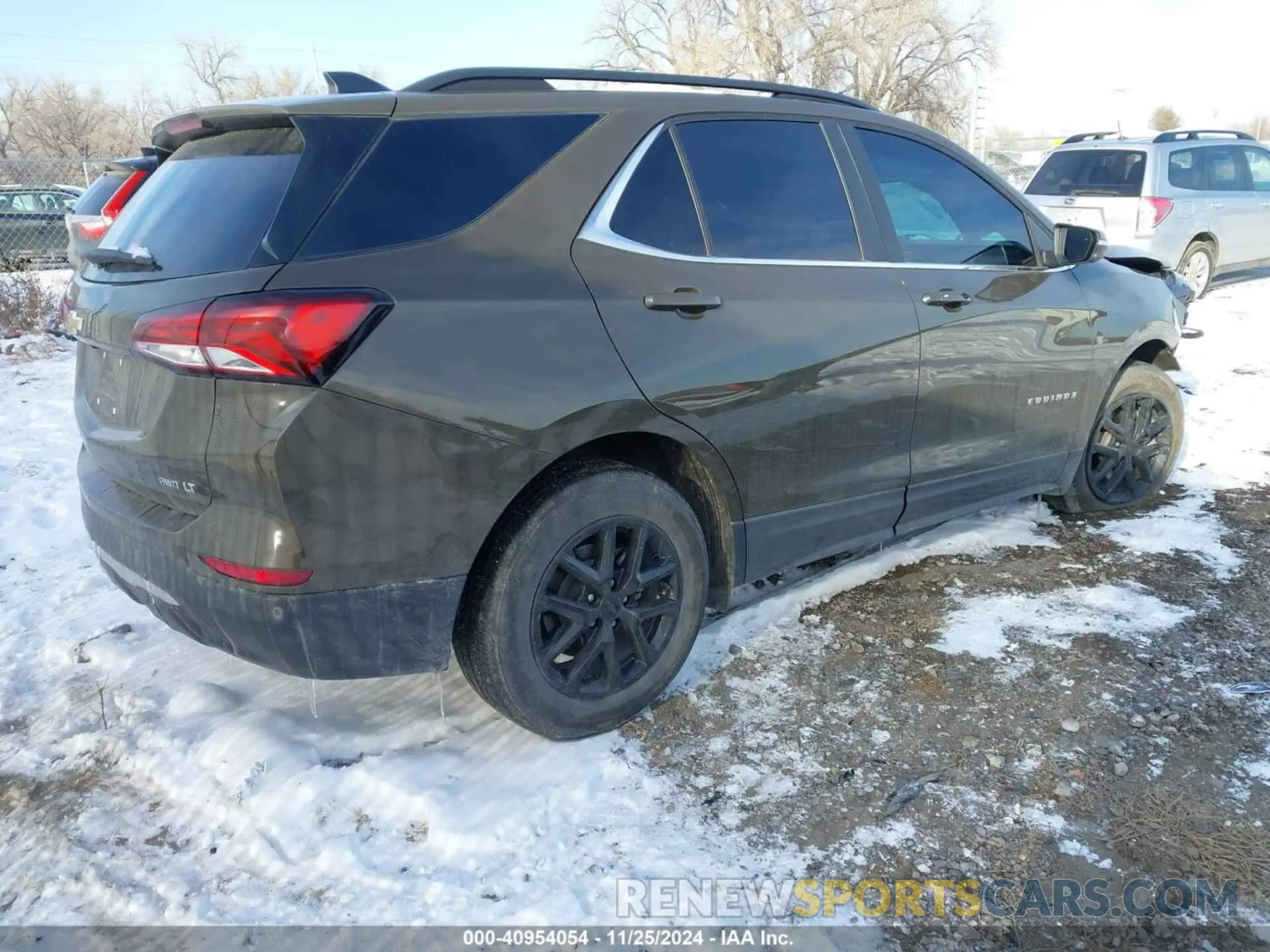 4 Photograph of a damaged car 3GNAXUEG7RL140079 CHEVROLET EQUINOX 2024