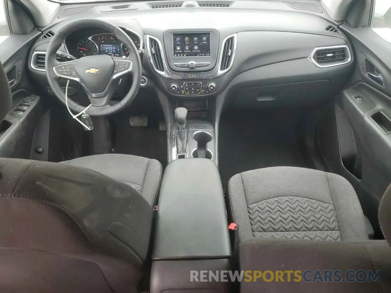 8 Photograph of a damaged car 3GNAXUEG7RL238903 CHEVROLET EQUINOX 2024