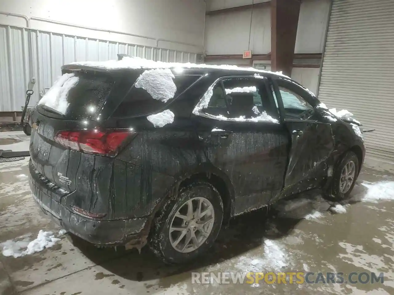 3 Photograph of a damaged car 3GNAXUEG7RL345062 CHEVROLET EQUINOX 2024