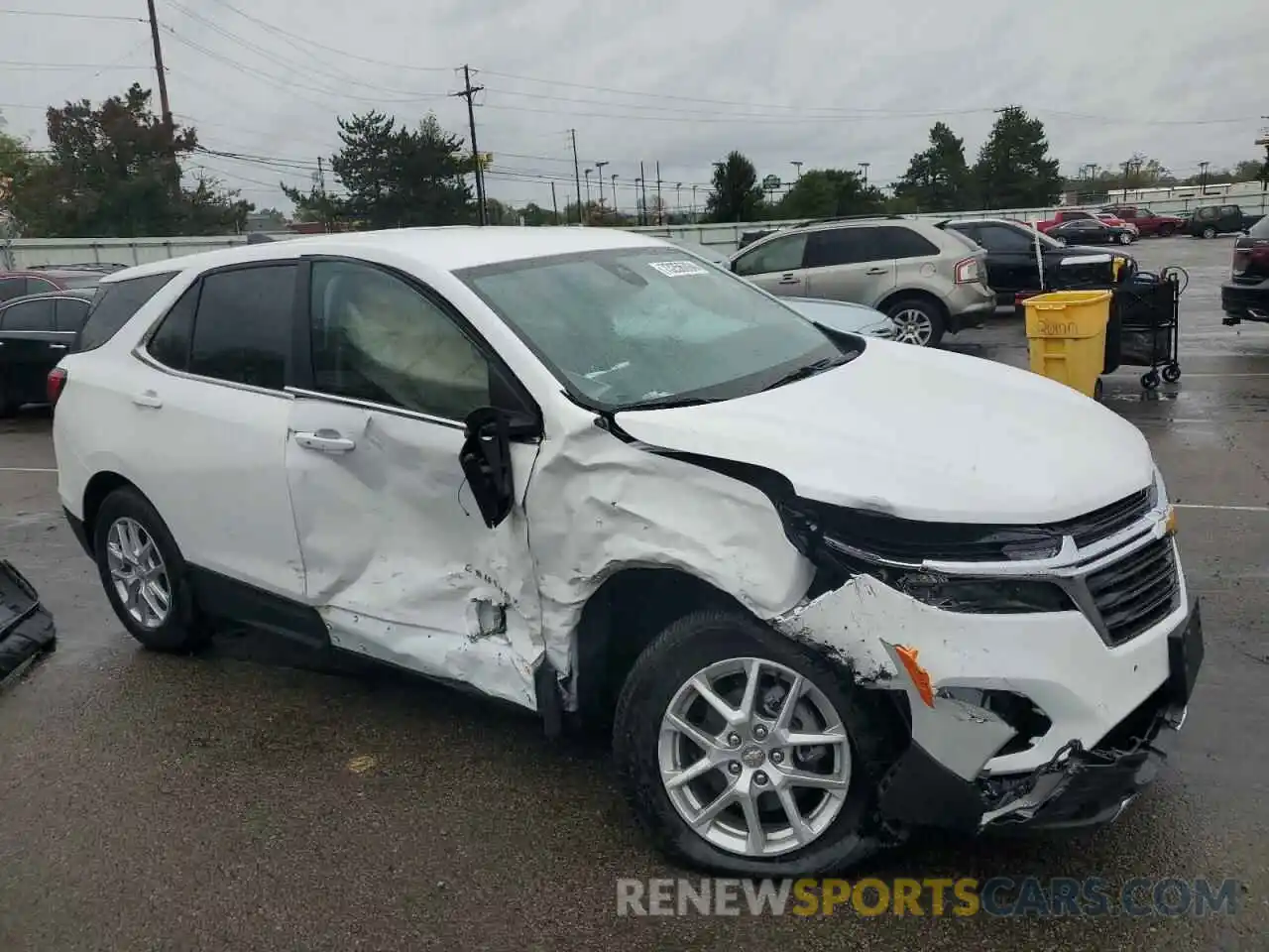 4 Photograph of a damaged car 3GNAXUEG7RL347992 CHEVROLET EQUINOX 2024