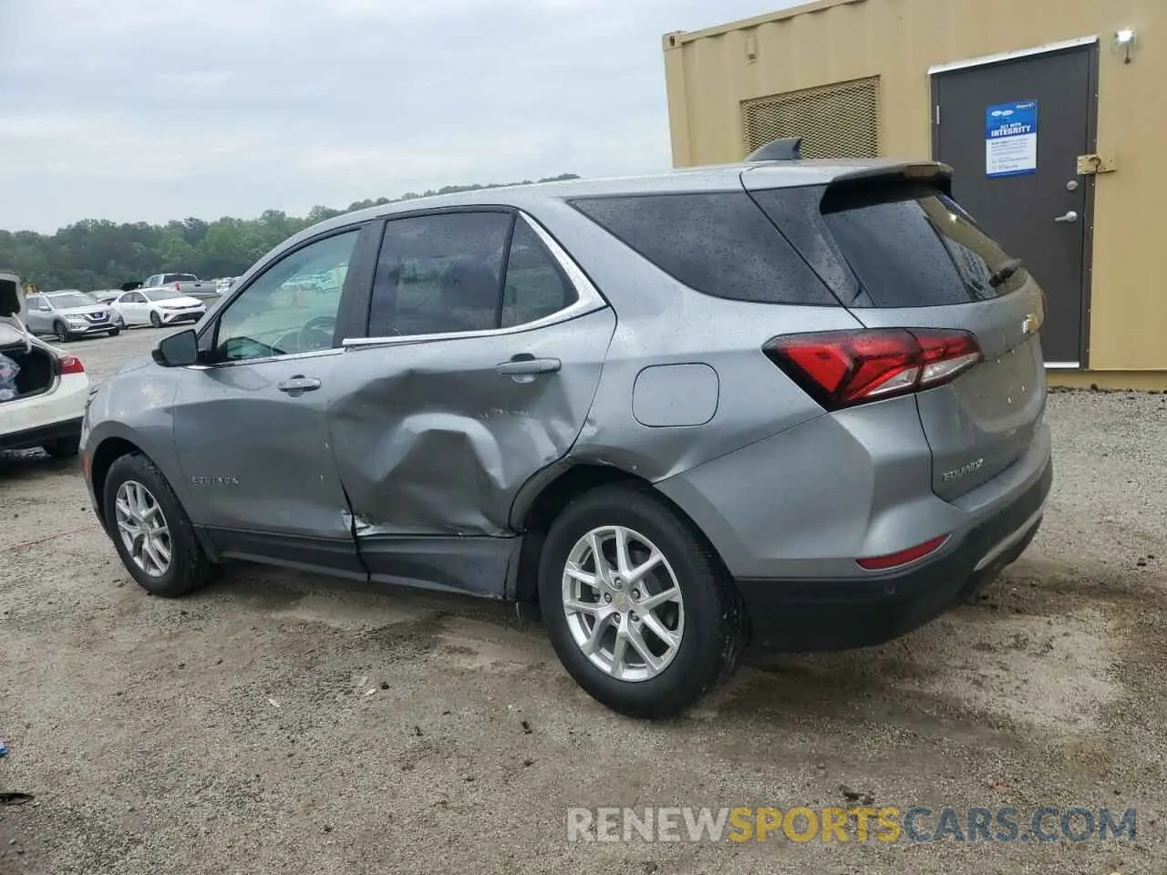 2 Photograph of a damaged car 3GNAXUEG7RS230791 CHEVROLET EQUINOX 2024