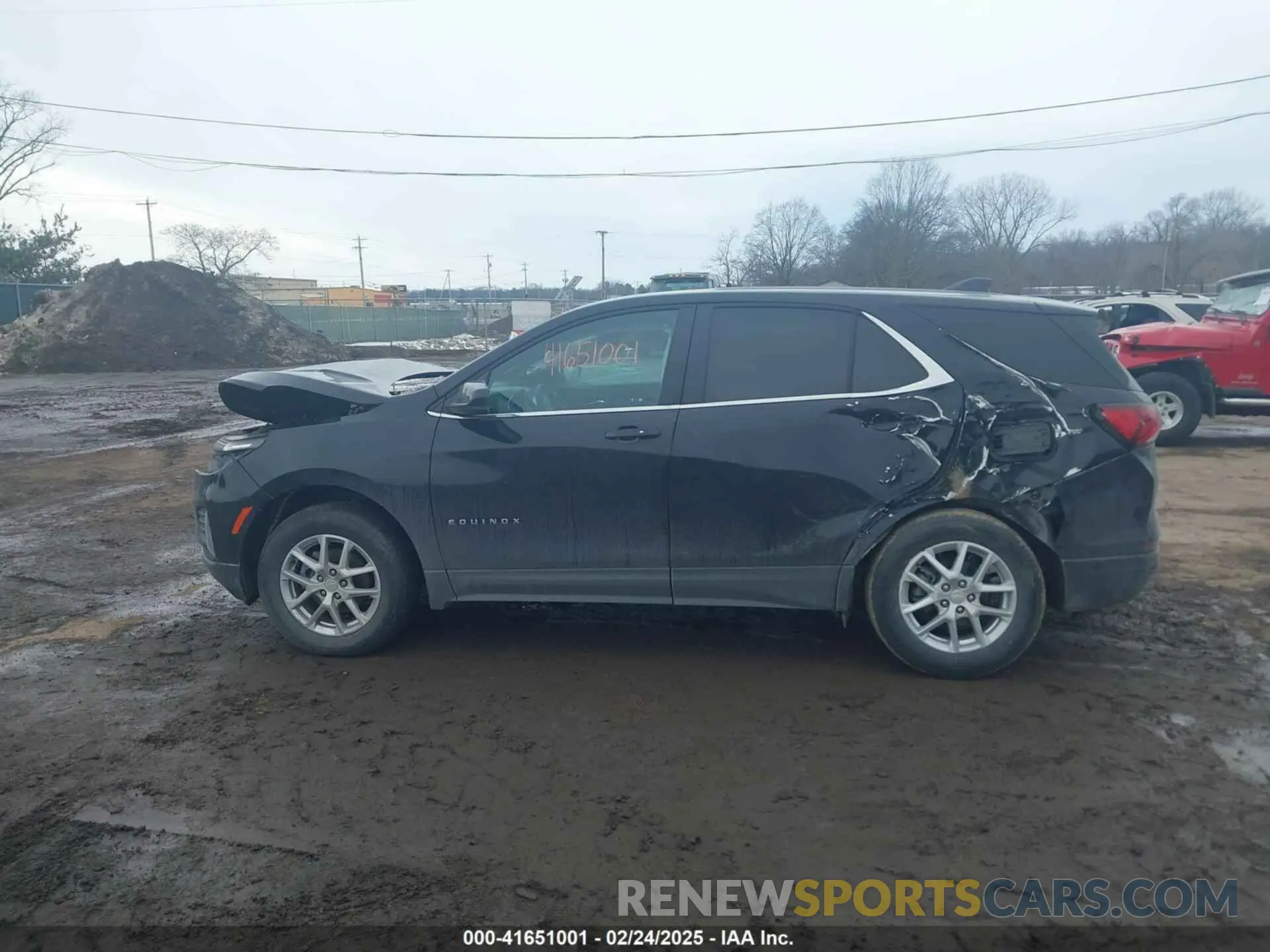 14 Photograph of a damaged car 3GNAXUEG8RL101890 CHEVROLET EQUINOX 2024