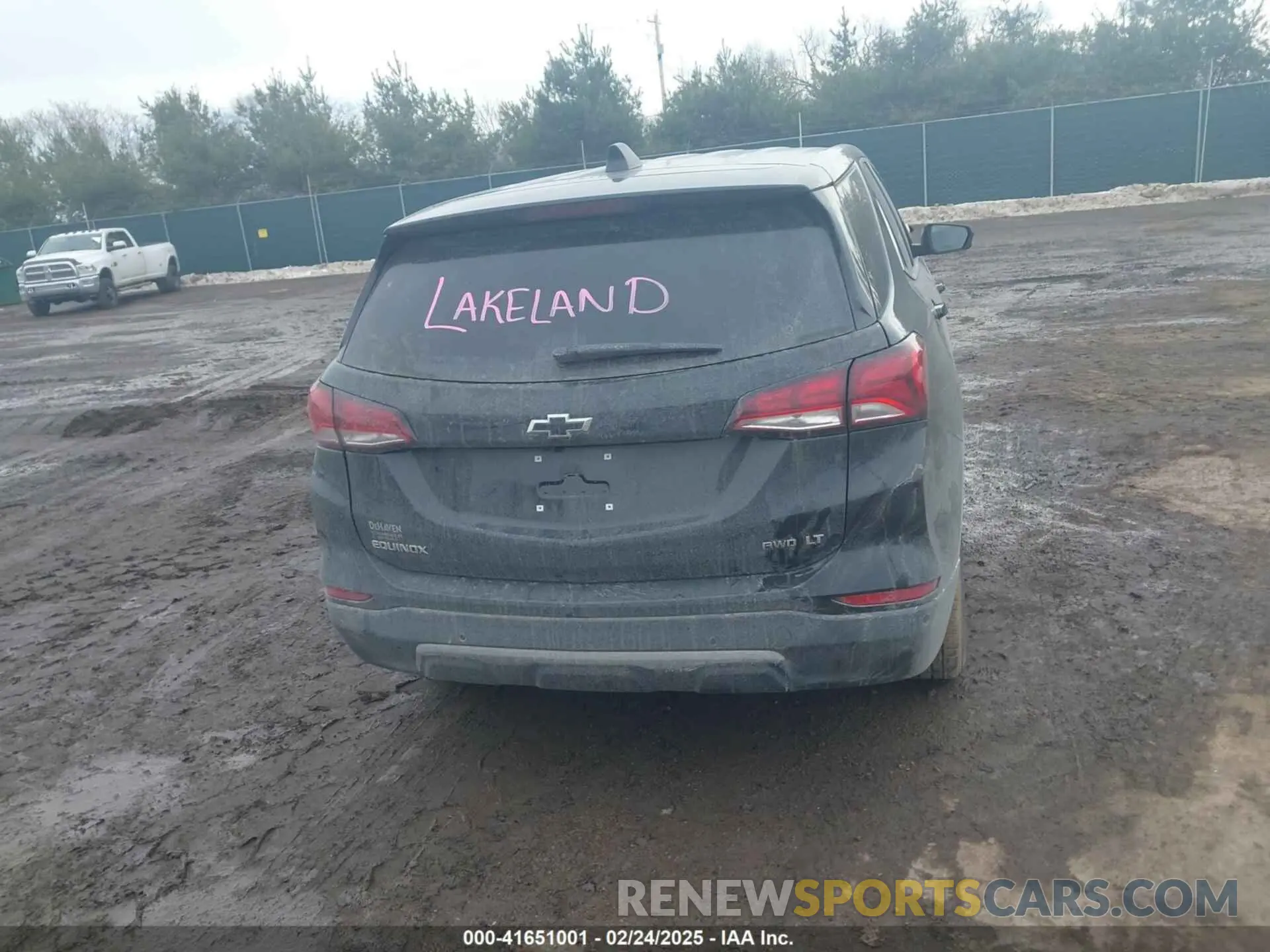 16 Photograph of a damaged car 3GNAXUEG8RL101890 CHEVROLET EQUINOX 2024
