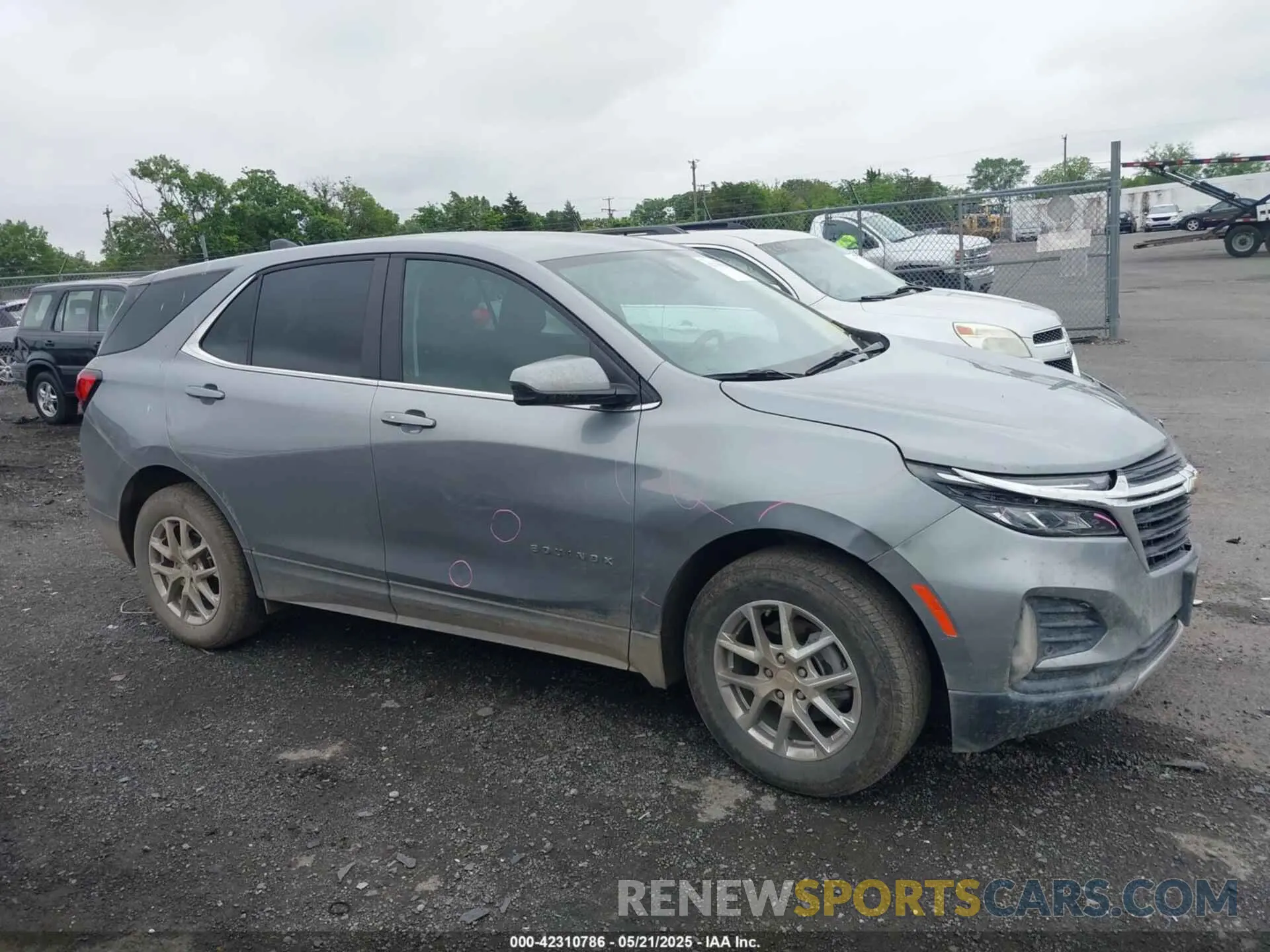 13 Photograph of a damaged car 3GNAXUEG8RL350206 CHEVROLET EQUINOX 2024