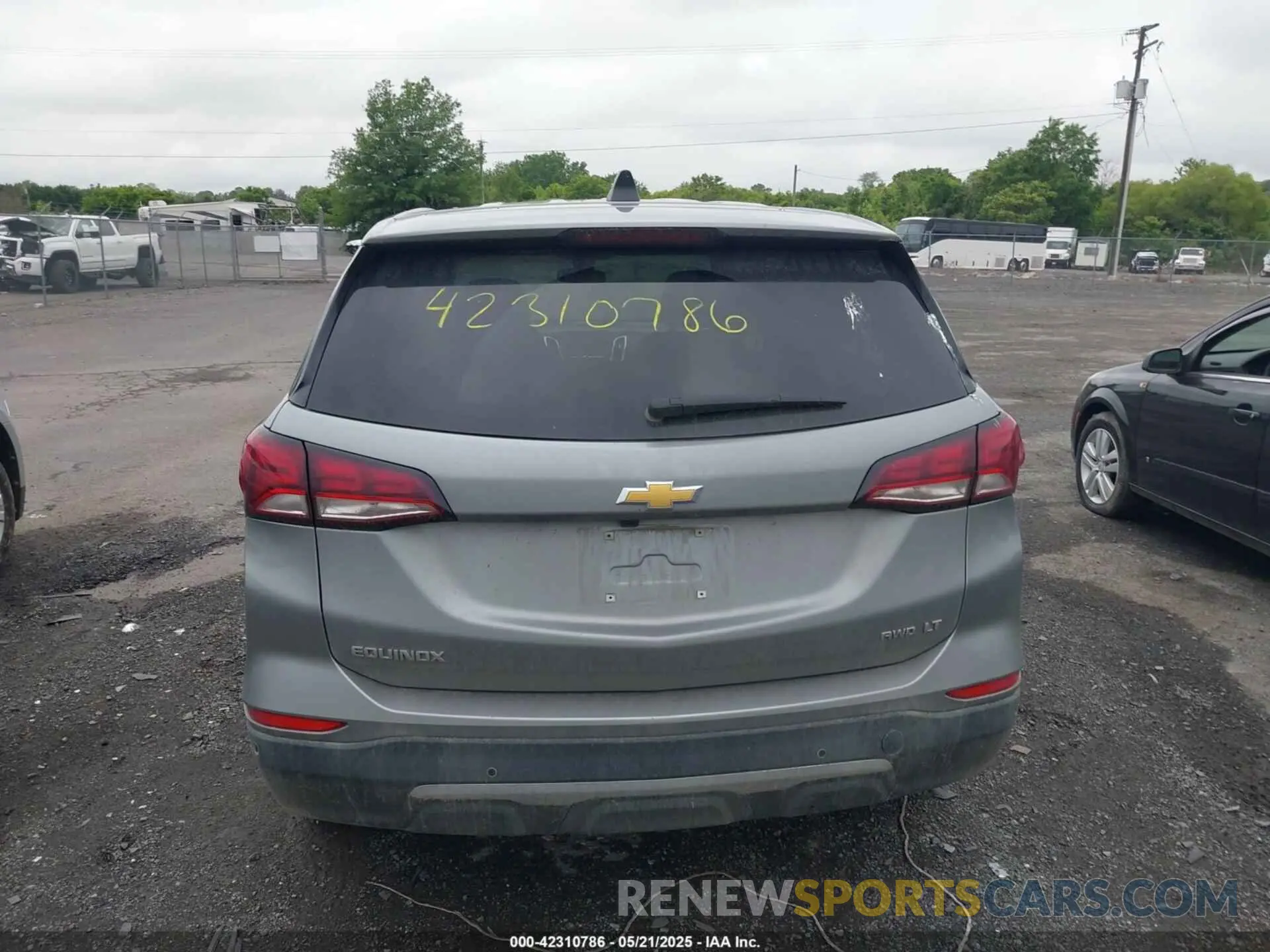 16 Photograph of a damaged car 3GNAXUEG8RL350206 CHEVROLET EQUINOX 2024