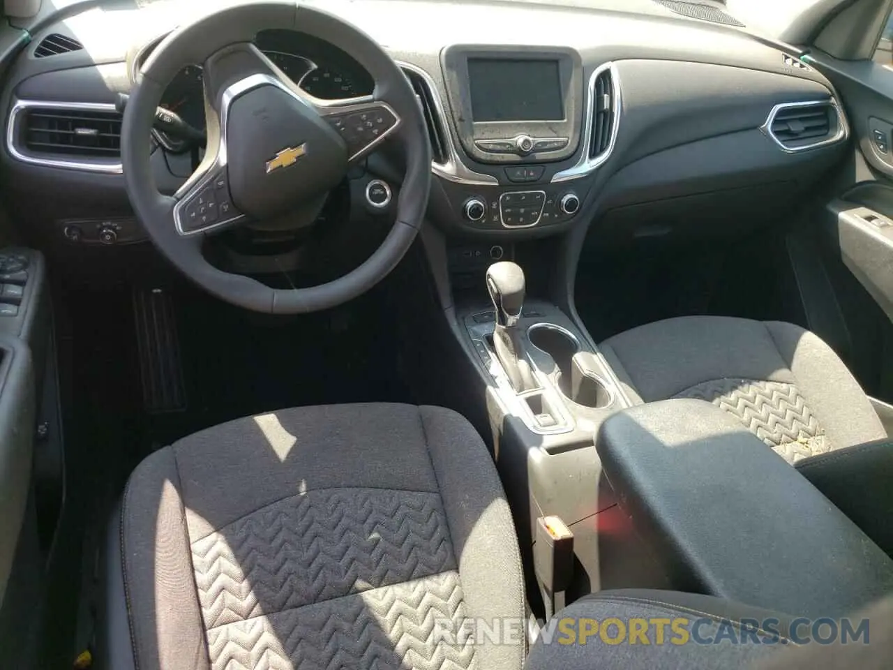 8 Photograph of a damaged car 3GNAXUEG8RL364851 CHEVROLET EQUINOX 2024