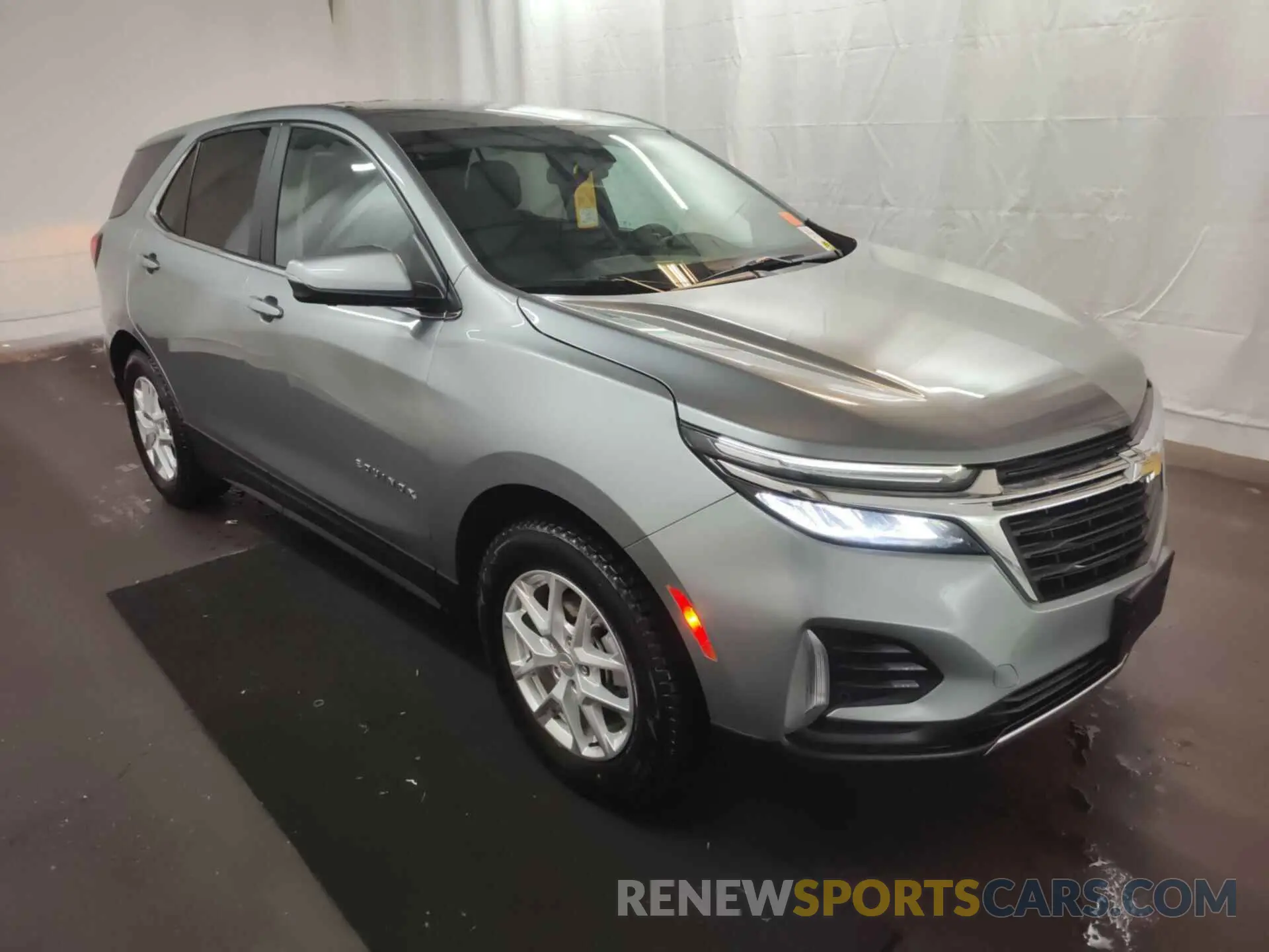 27 Photograph of a damaged car 3GNAXUEG8RS222361 CHEVROLET EQUINOX 2024