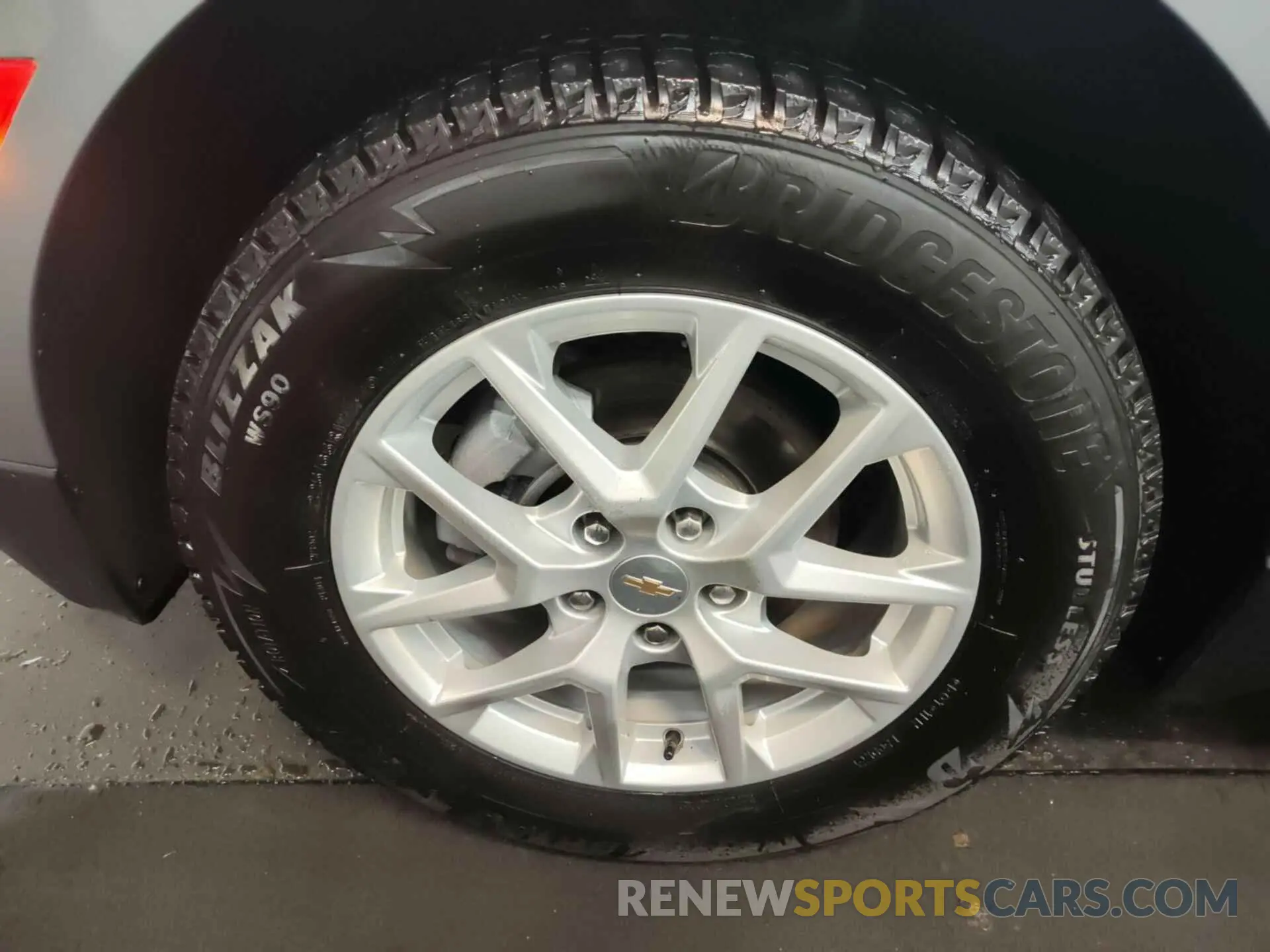 6 Photograph of a damaged car 3GNAXUEG8RS222361 CHEVROLET EQUINOX 2024