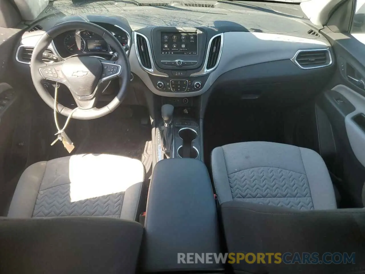 8 Photograph of a damaged car 3GNAXUEG9RL263348 CHEVROLET EQUINOX 2024
