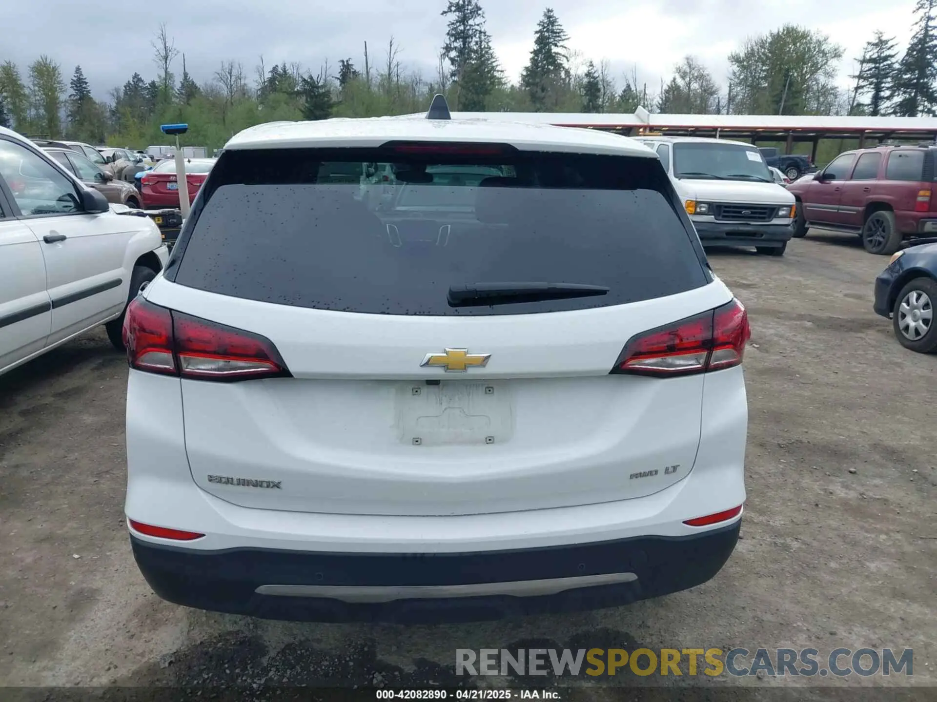 16 Photograph of a damaged car 3GNAXUEG9RS181173 CHEVROLET EQUINOX 2024