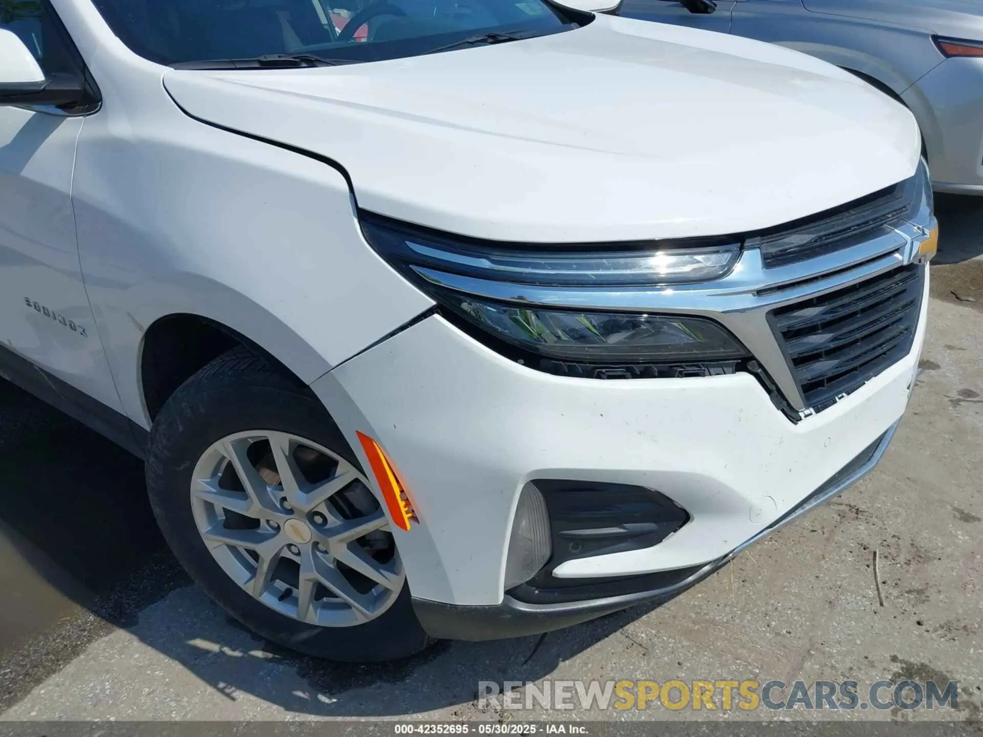 17 Photograph of a damaged car 3GNAXUEGXRL219830 CHEVROLET EQUINOX 2024
