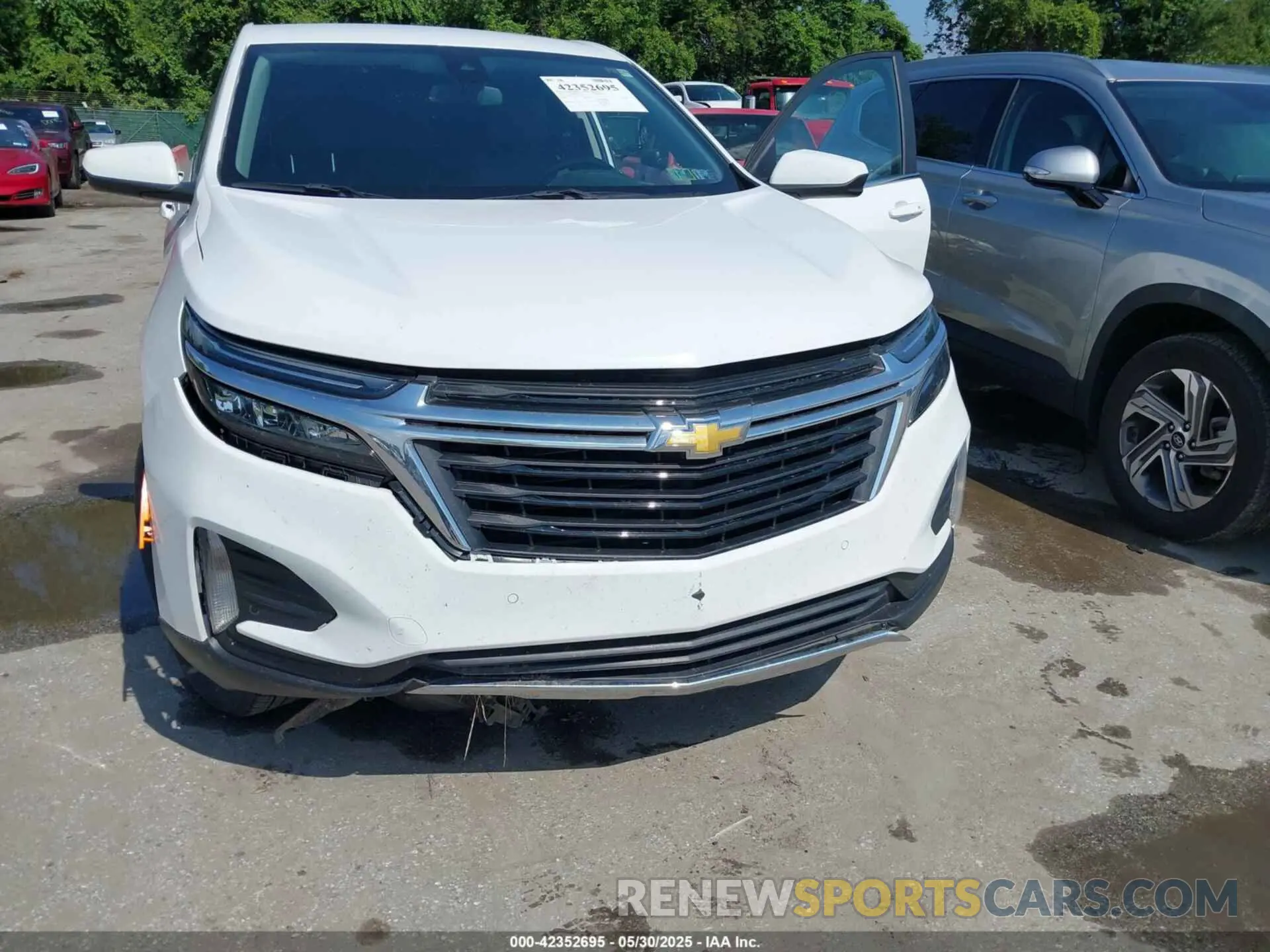 6 Photograph of a damaged car 3GNAXUEGXRL219830 CHEVROLET EQUINOX 2024