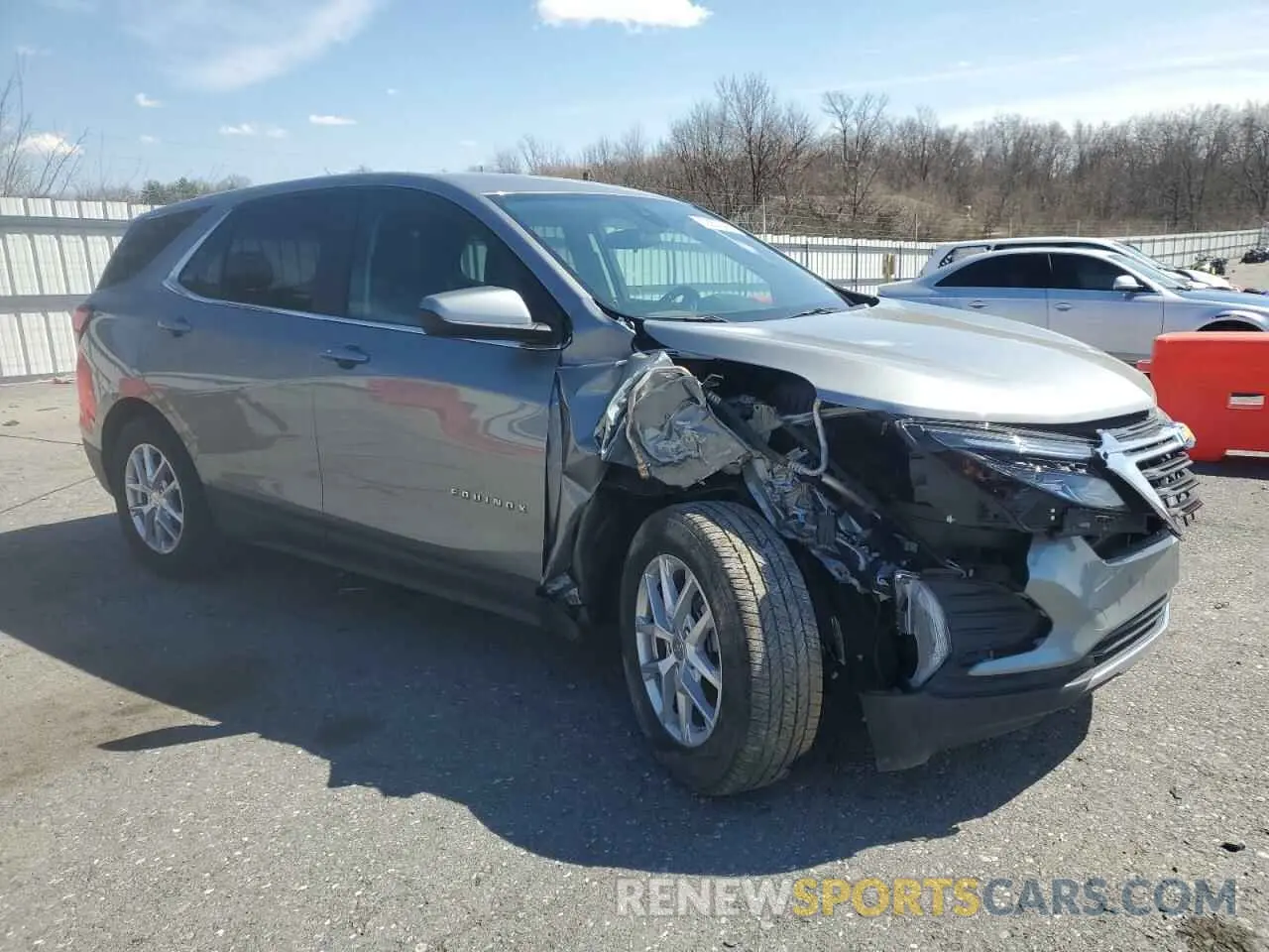 4 Photograph of a damaged car 3GNAXUEGXRL338591 CHEVROLET EQUINOX 2024