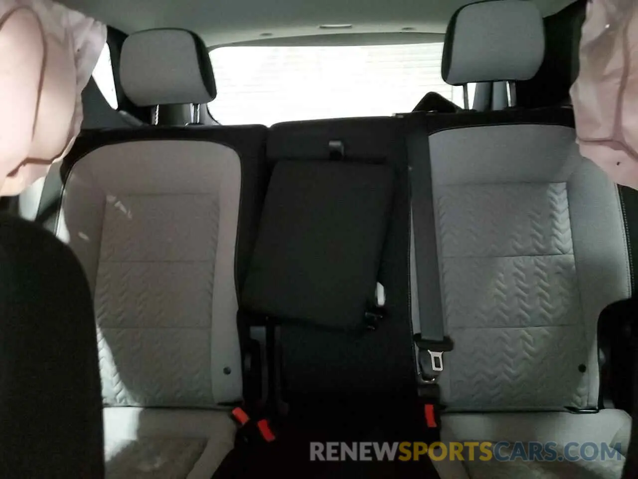 10 Photograph of a damaged car 3GNAXUEGXRL356217 CHEVROLET EQUINOX 2024