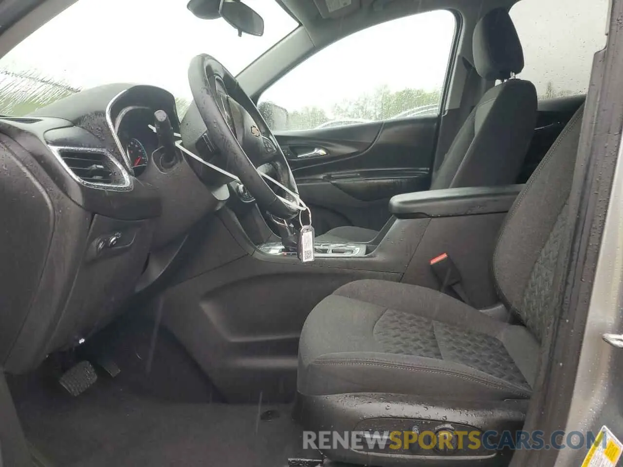 7 Photograph of a damaged car 3GNAXUEGXRL361546 CHEVROLET EQUINOX 2024