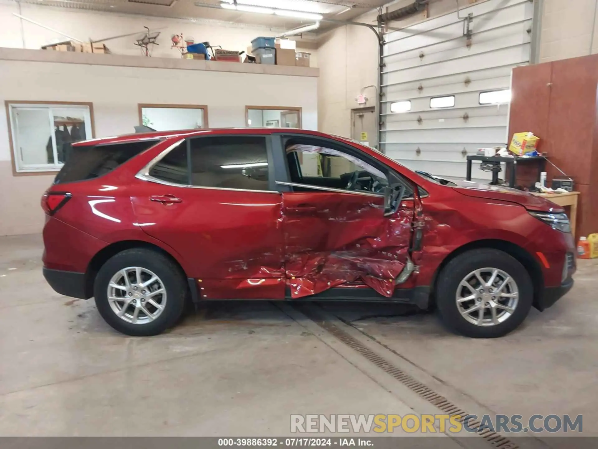 14 Photograph of a damaged car 3GNAXUEGXRS164785 CHEVROLET EQUINOX 2024
