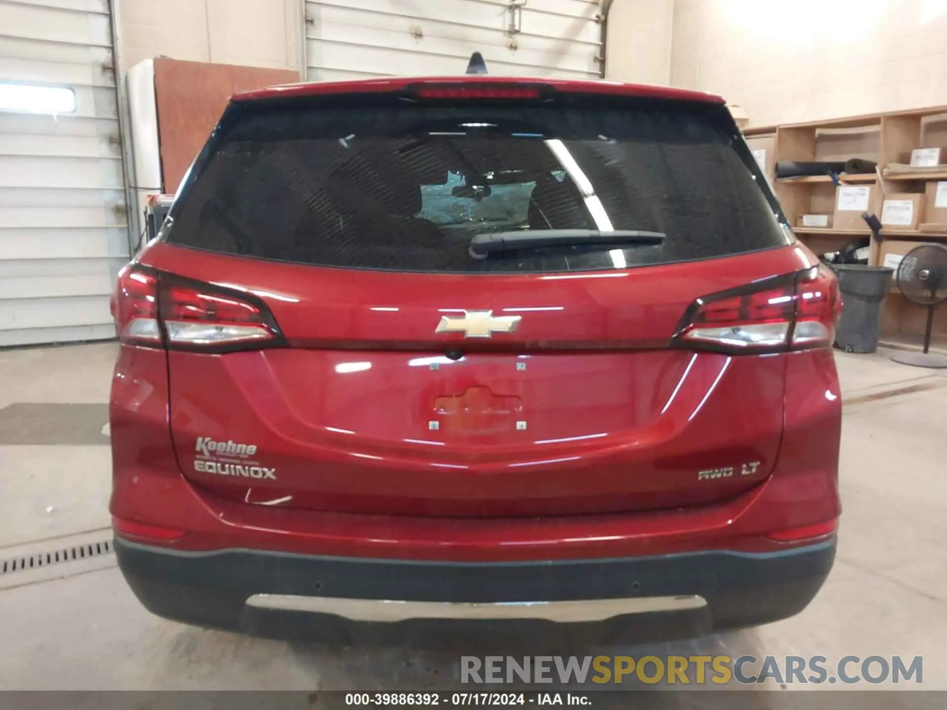 17 Photograph of a damaged car 3GNAXUEGXRS164785 CHEVROLET EQUINOX 2024