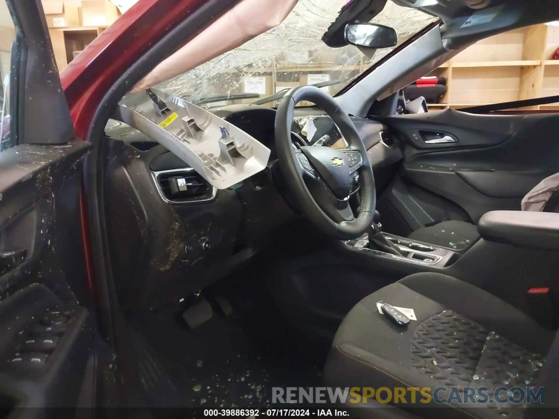 5 Photograph of a damaged car 3GNAXUEGXRS164785 CHEVROLET EQUINOX 2024