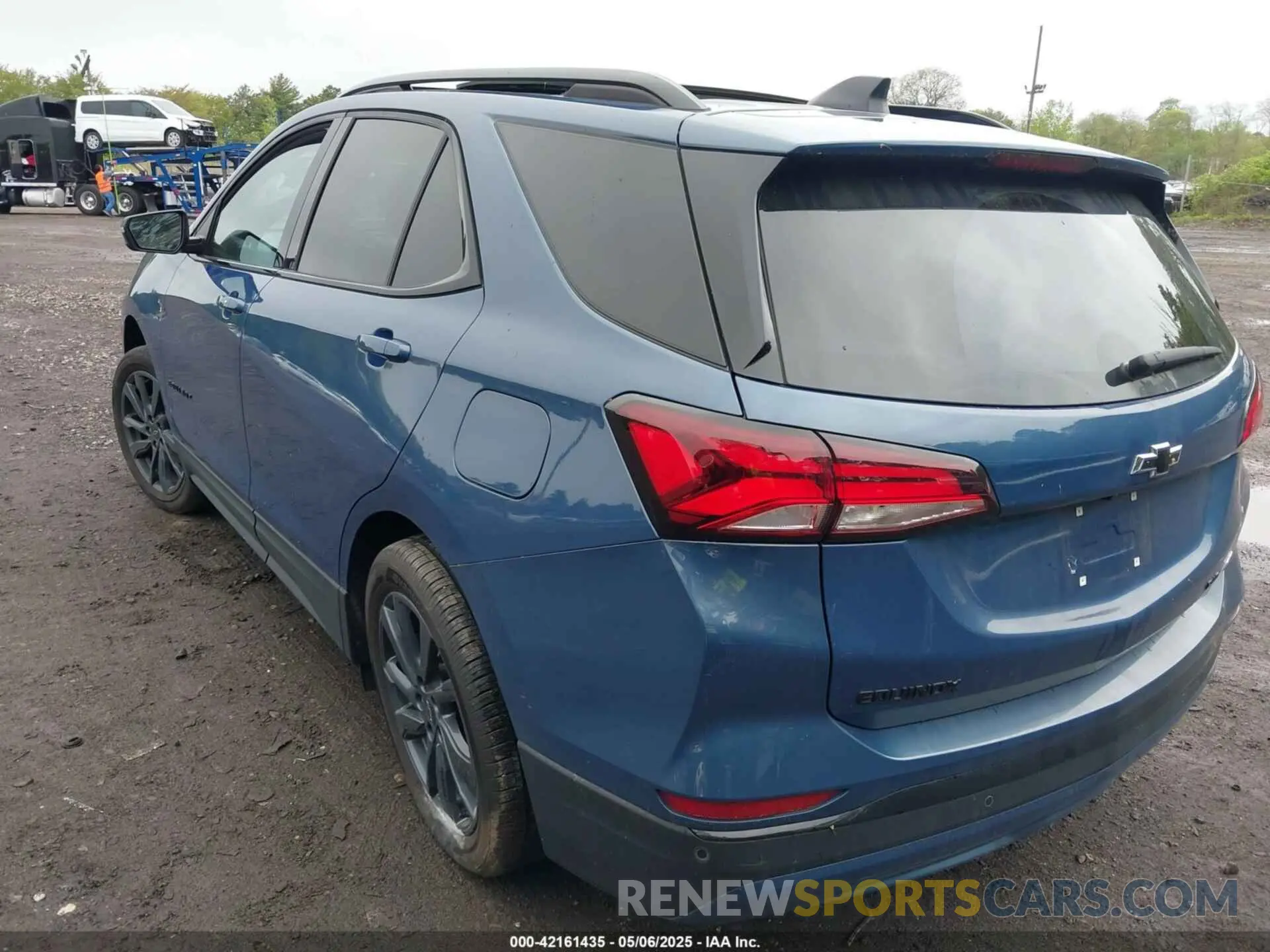 3 Photograph of a damaged car 3GNAXWEG0RL129386 CHEVROLET EQUINOX 2024