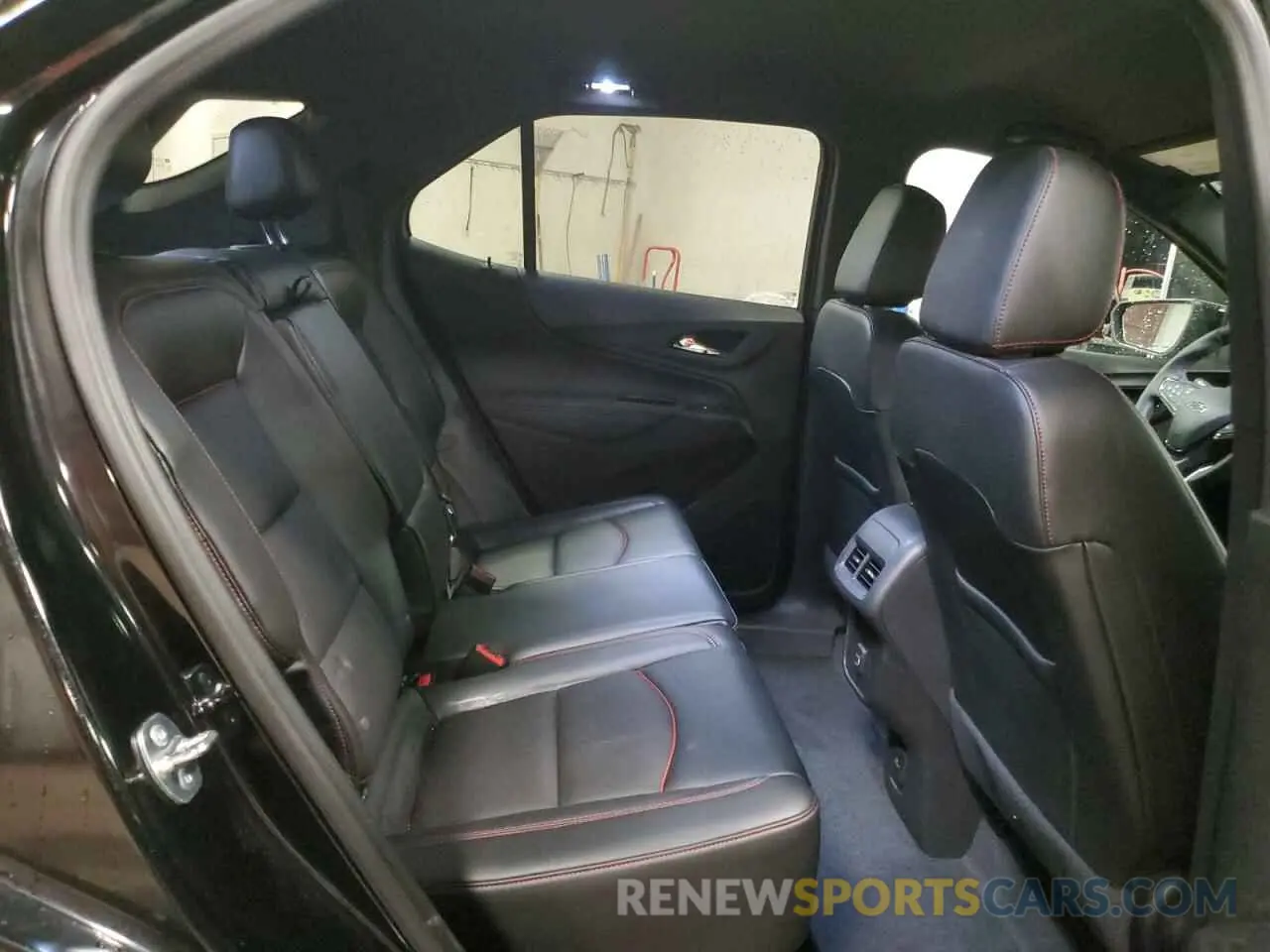 11 Photograph of a damaged car 3GNAXWEG2RL259055 CHEVROLET EQUINOX 2024