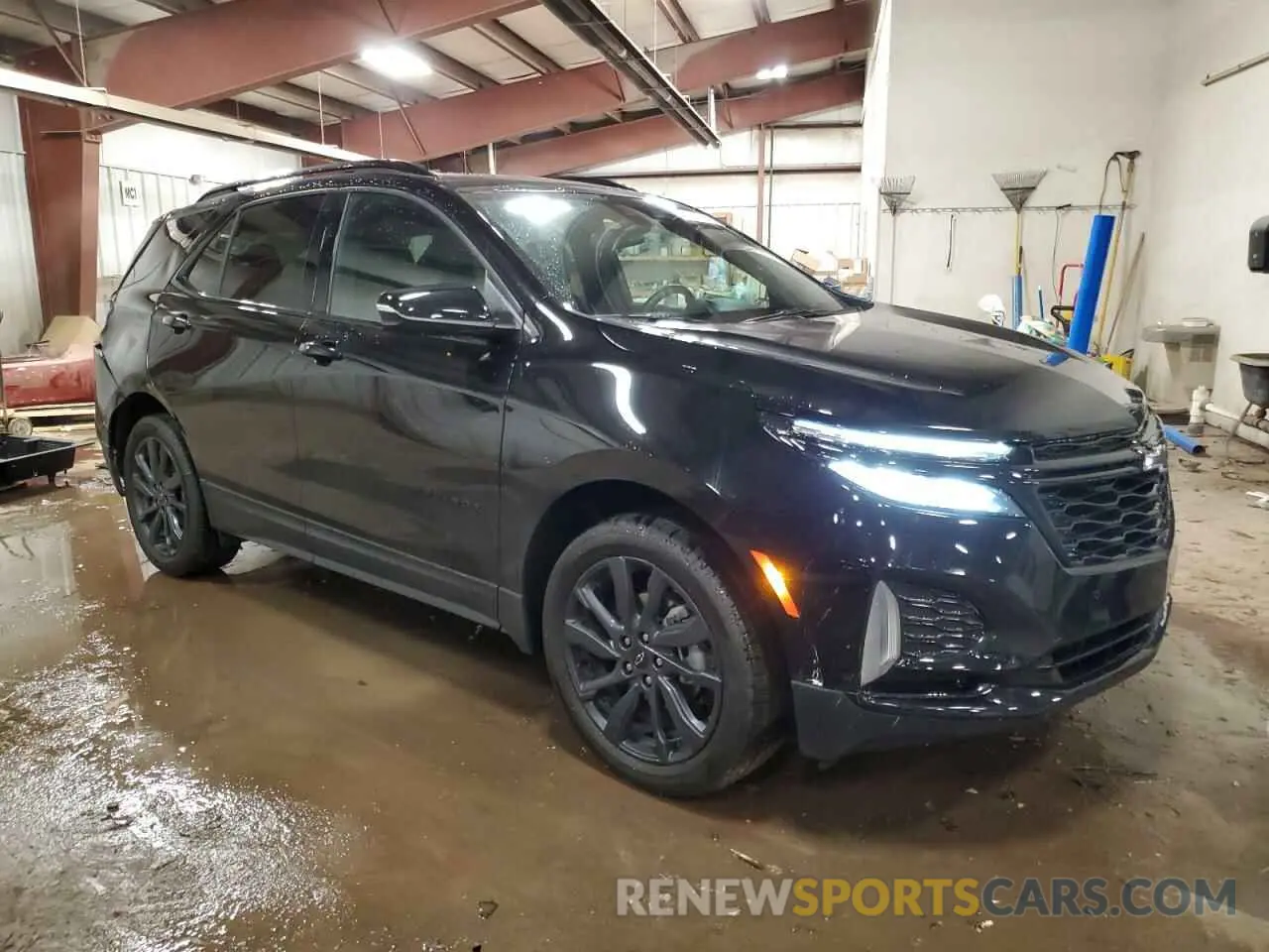 4 Photograph of a damaged car 3GNAXWEG2RL259055 CHEVROLET EQUINOX 2024