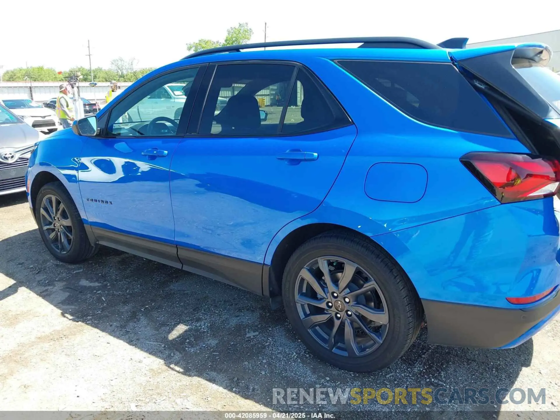 15 Photograph of a damaged car 3GNAXWEG4RS231103 CHEVROLET EQUINOX 2024