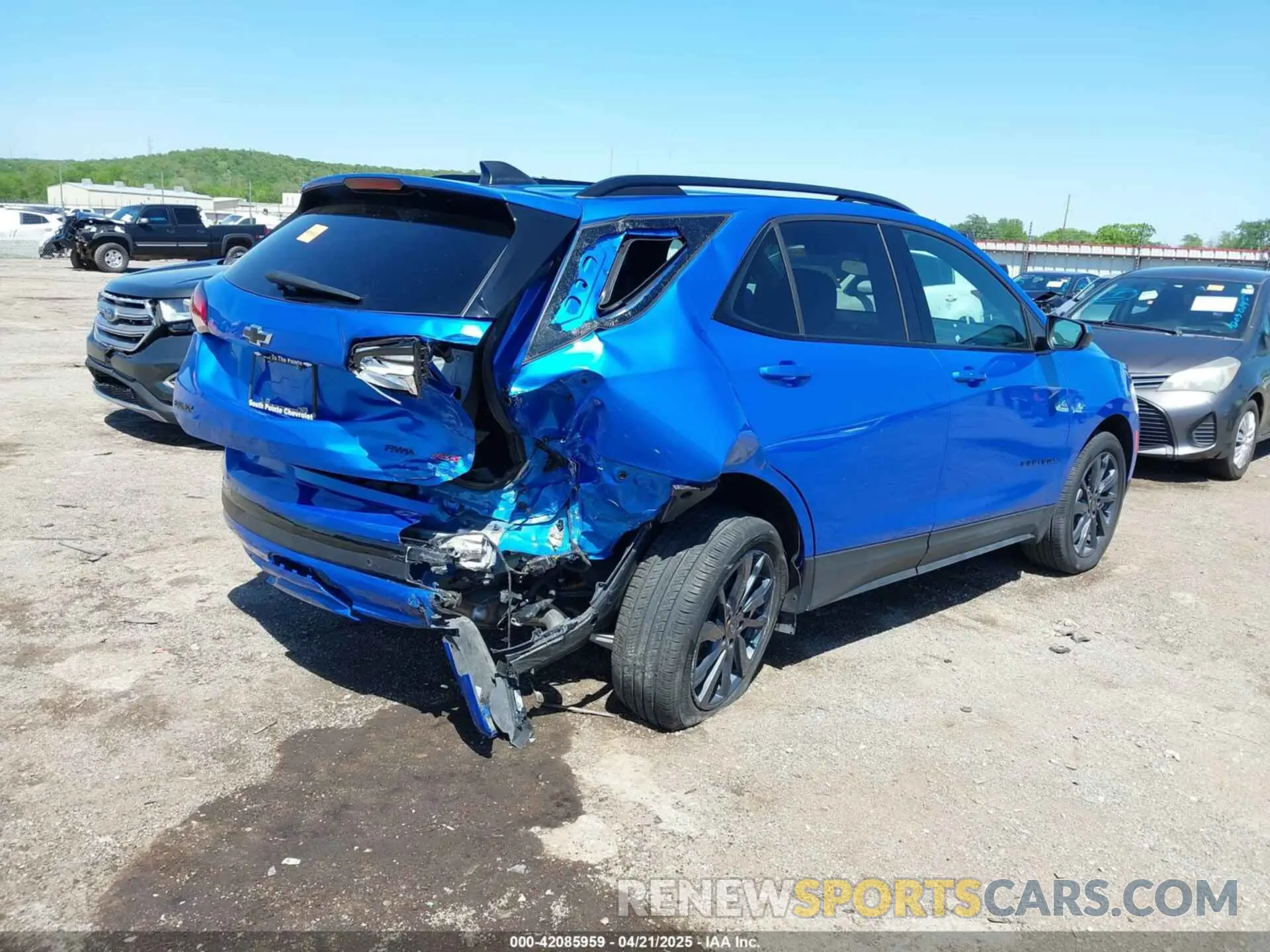 4 Photograph of a damaged car 3GNAXWEG4RS231103 CHEVROLET EQUINOX 2024