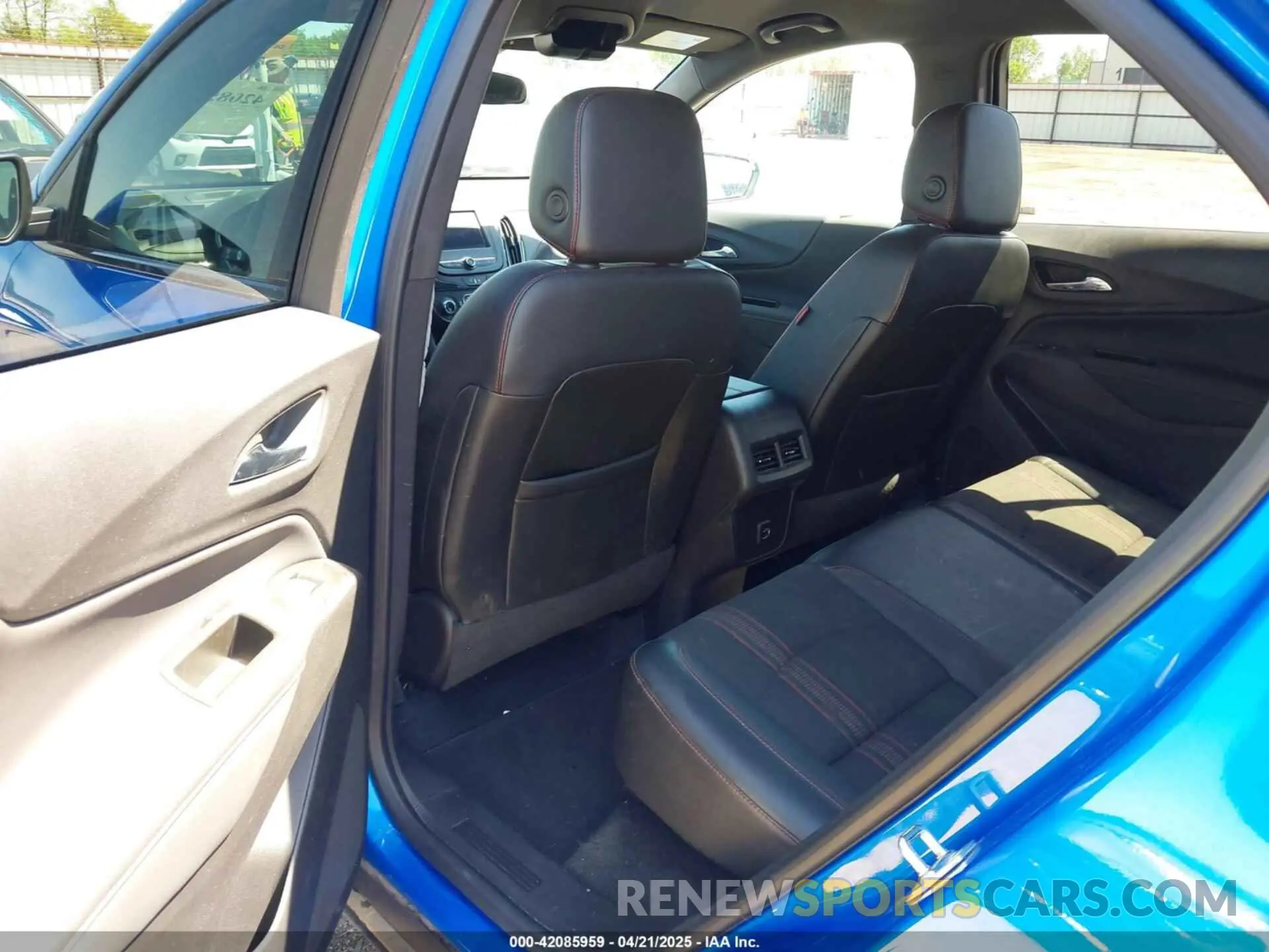 8 Photograph of a damaged car 3GNAXWEG4RS231103 CHEVROLET EQUINOX 2024