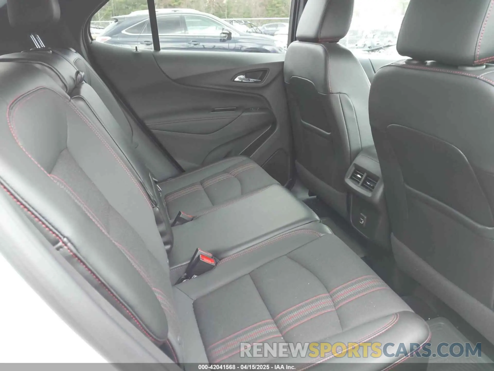 8 Photograph of a damaged car 3GNAXWEG5RS114534 CHEVROLET EQUINOX 2024