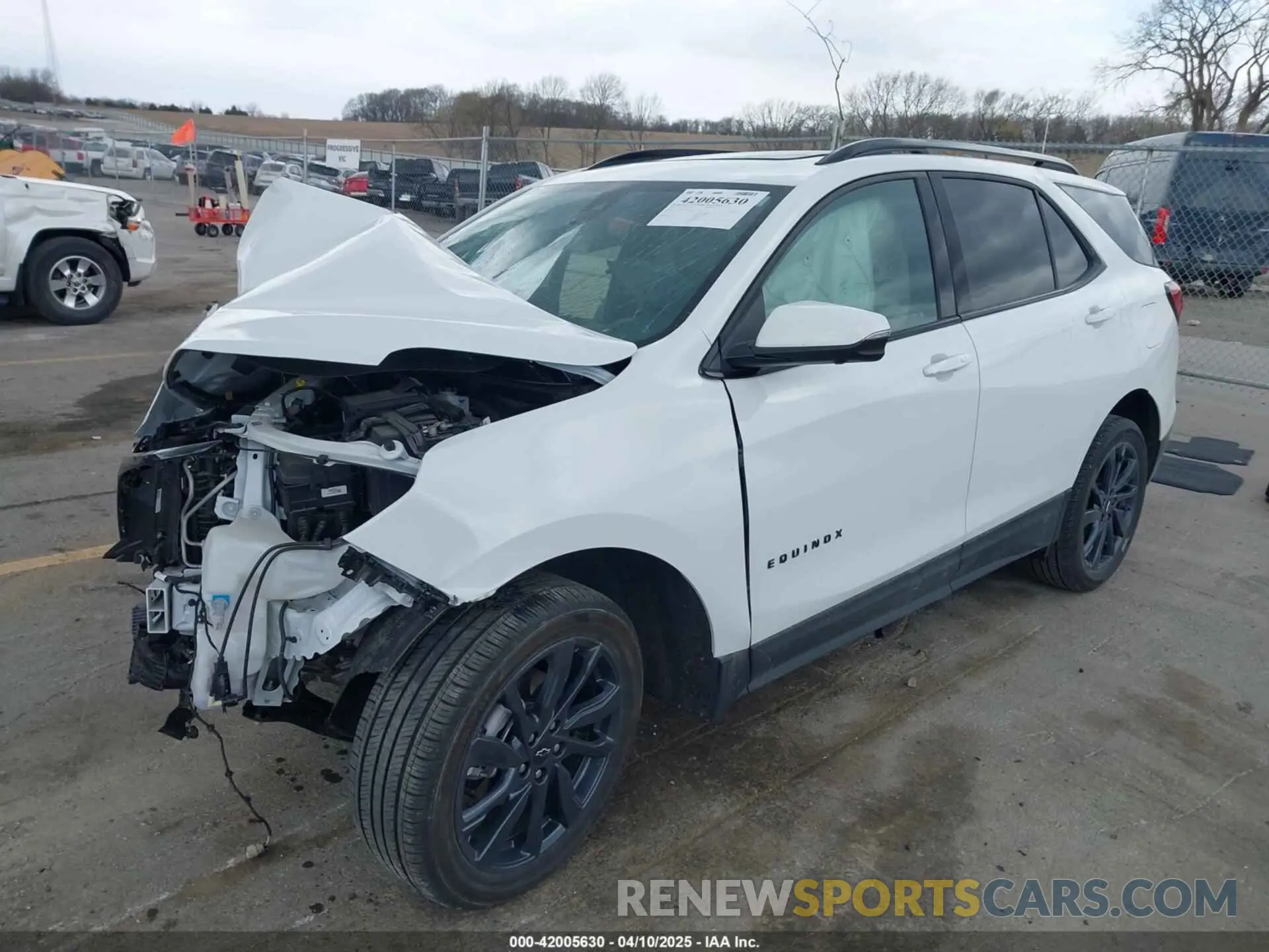 2 Photograph of a damaged car 3GNAXWEG6RS213895 CHEVROLET EQUINOX 2024